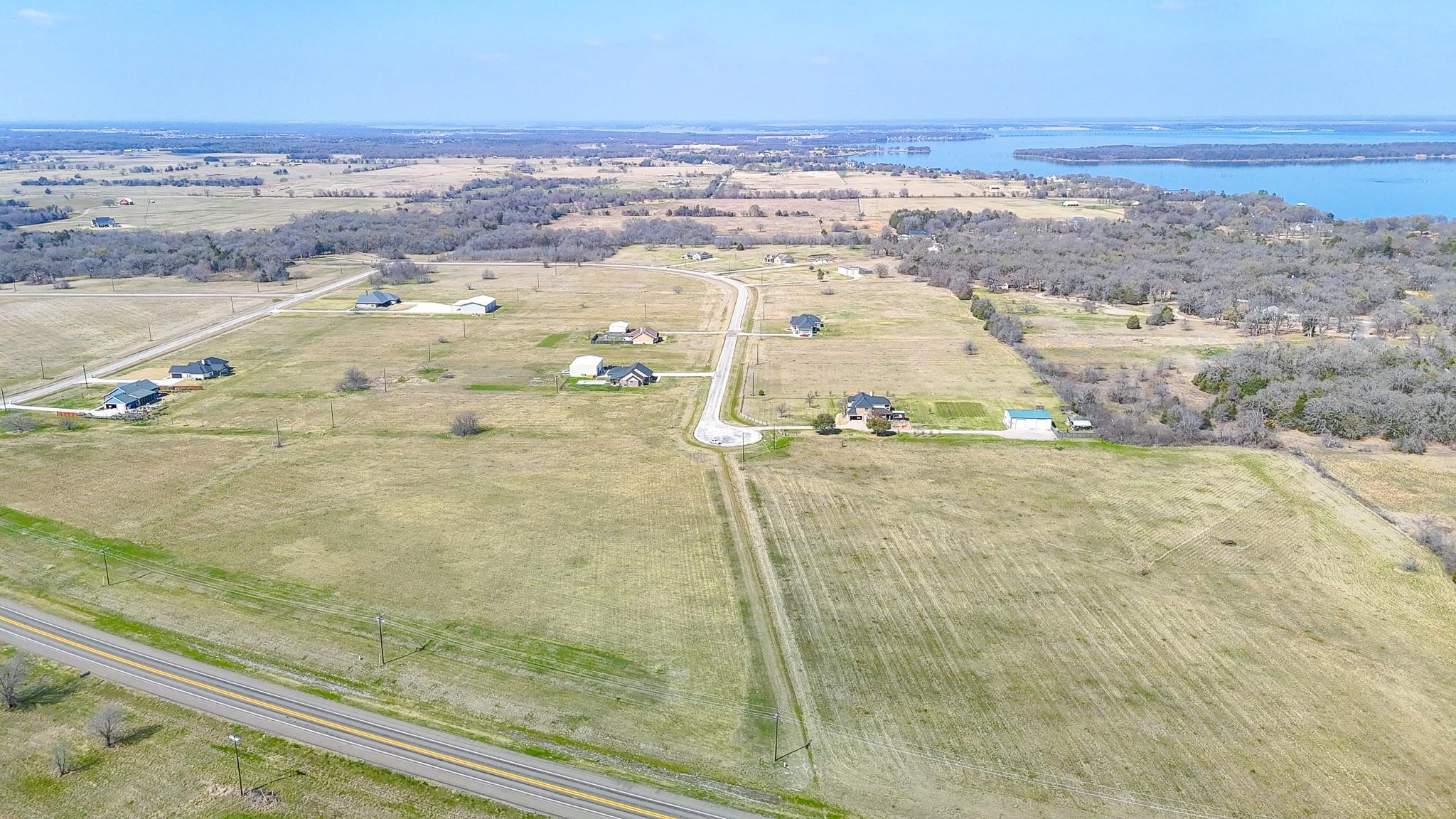 main property photo 7