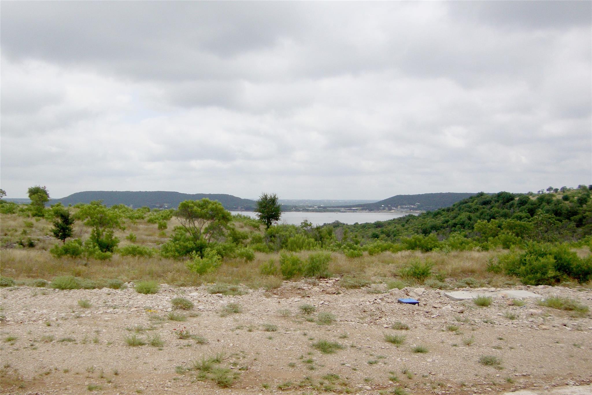 main property photo 10