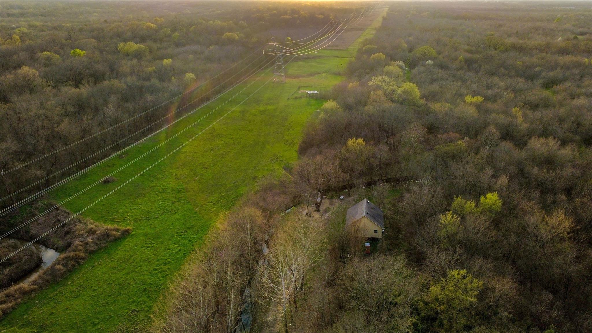main property photo 7