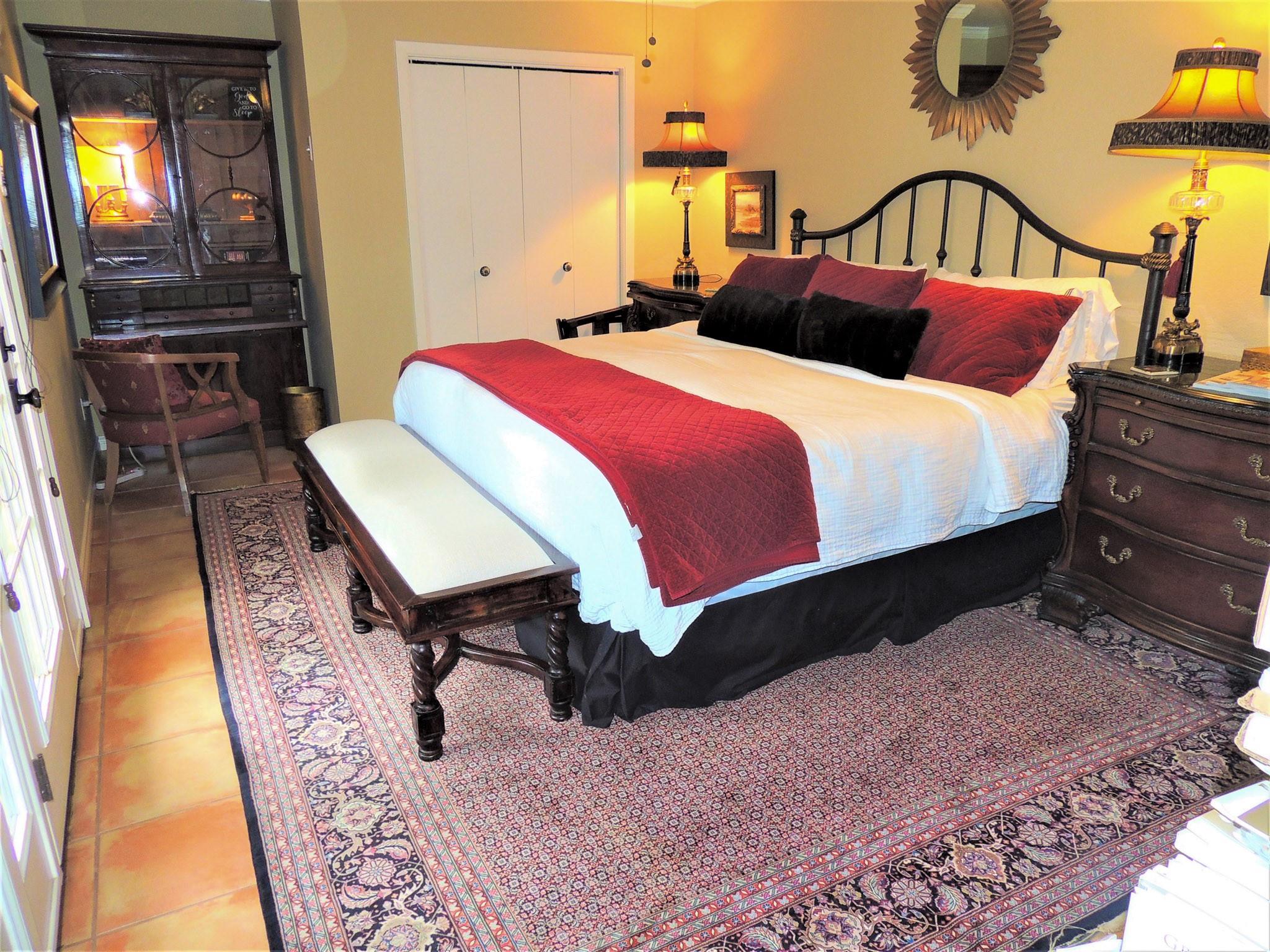 main property photo 28