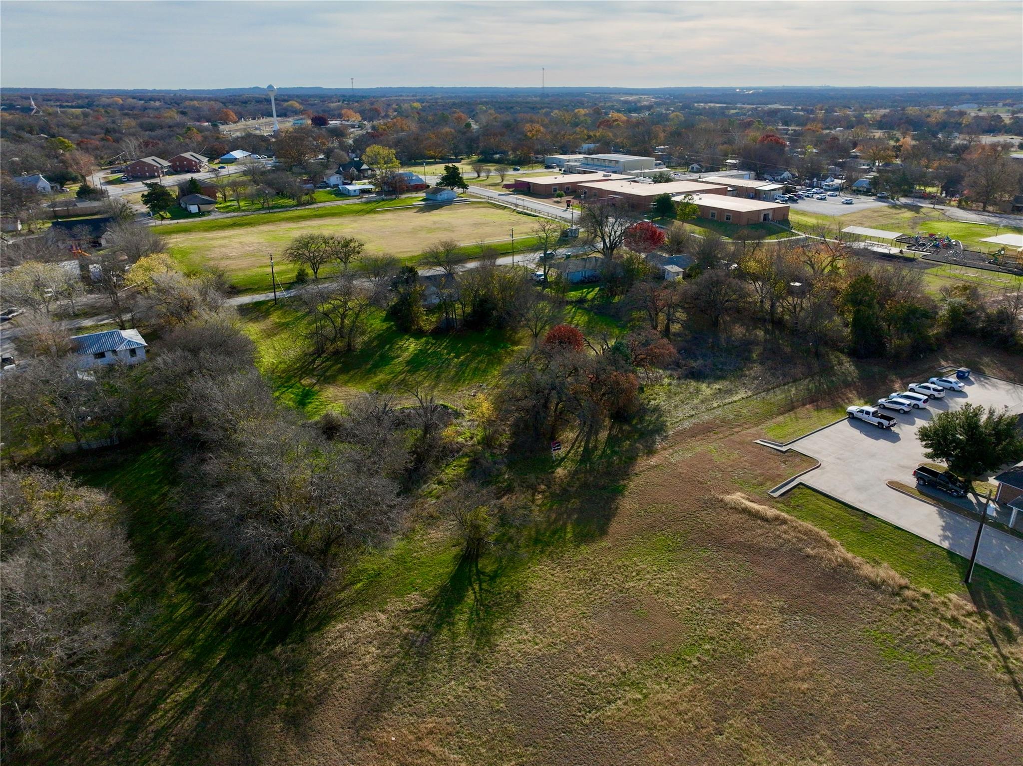 main property photo 12