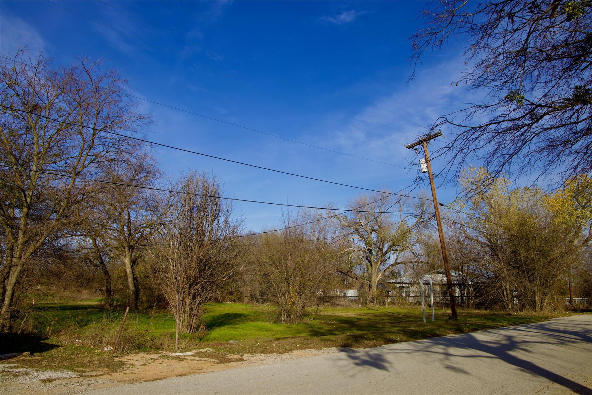 main property photo 14