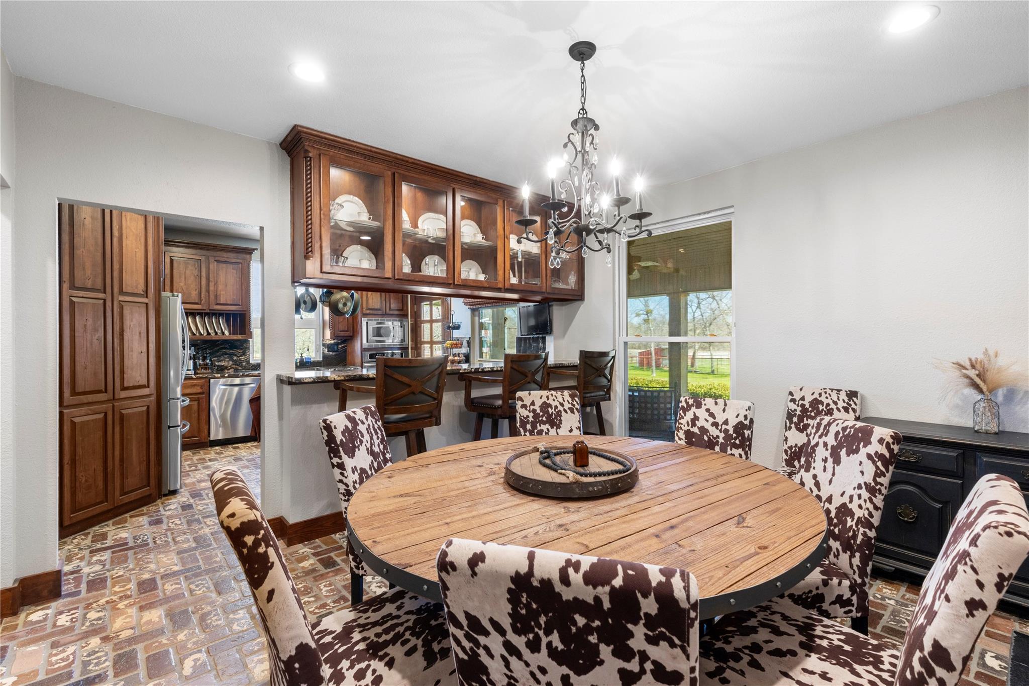 main property photo 13