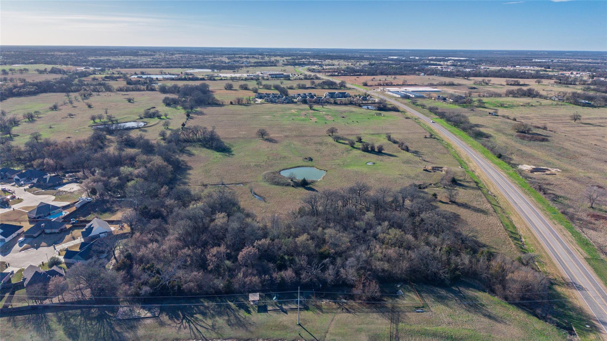 main property photo 11