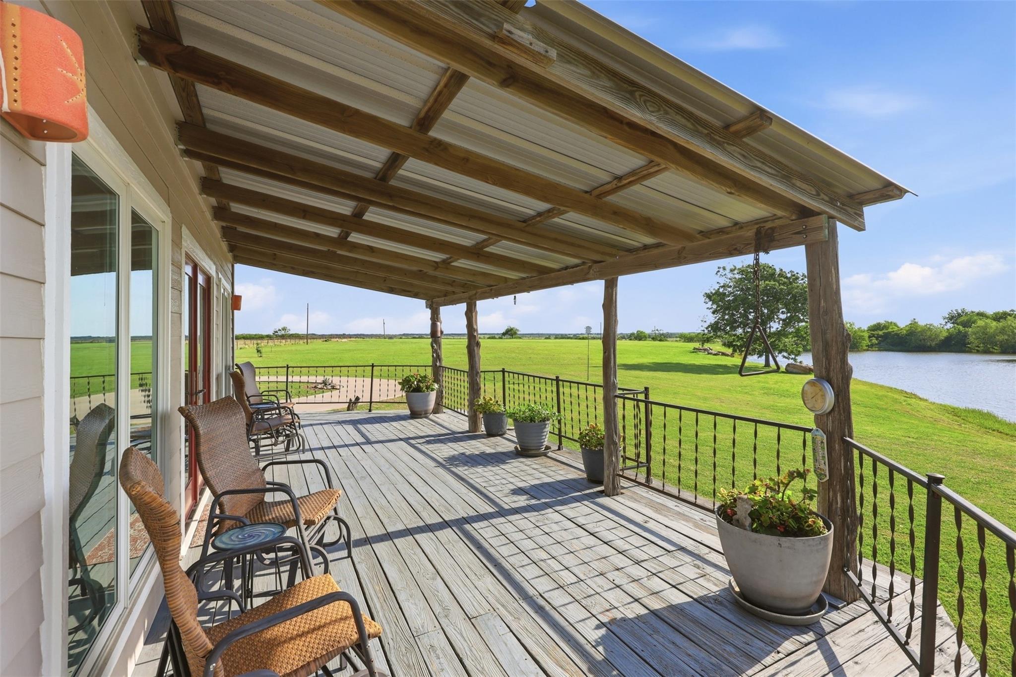 main property photo 18
