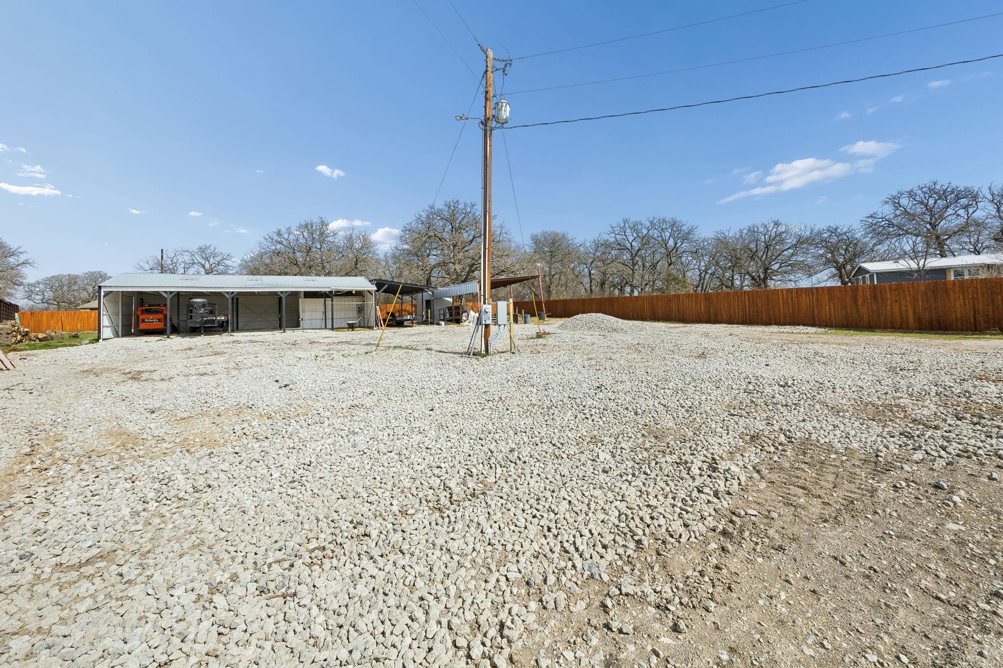 main property photo 17