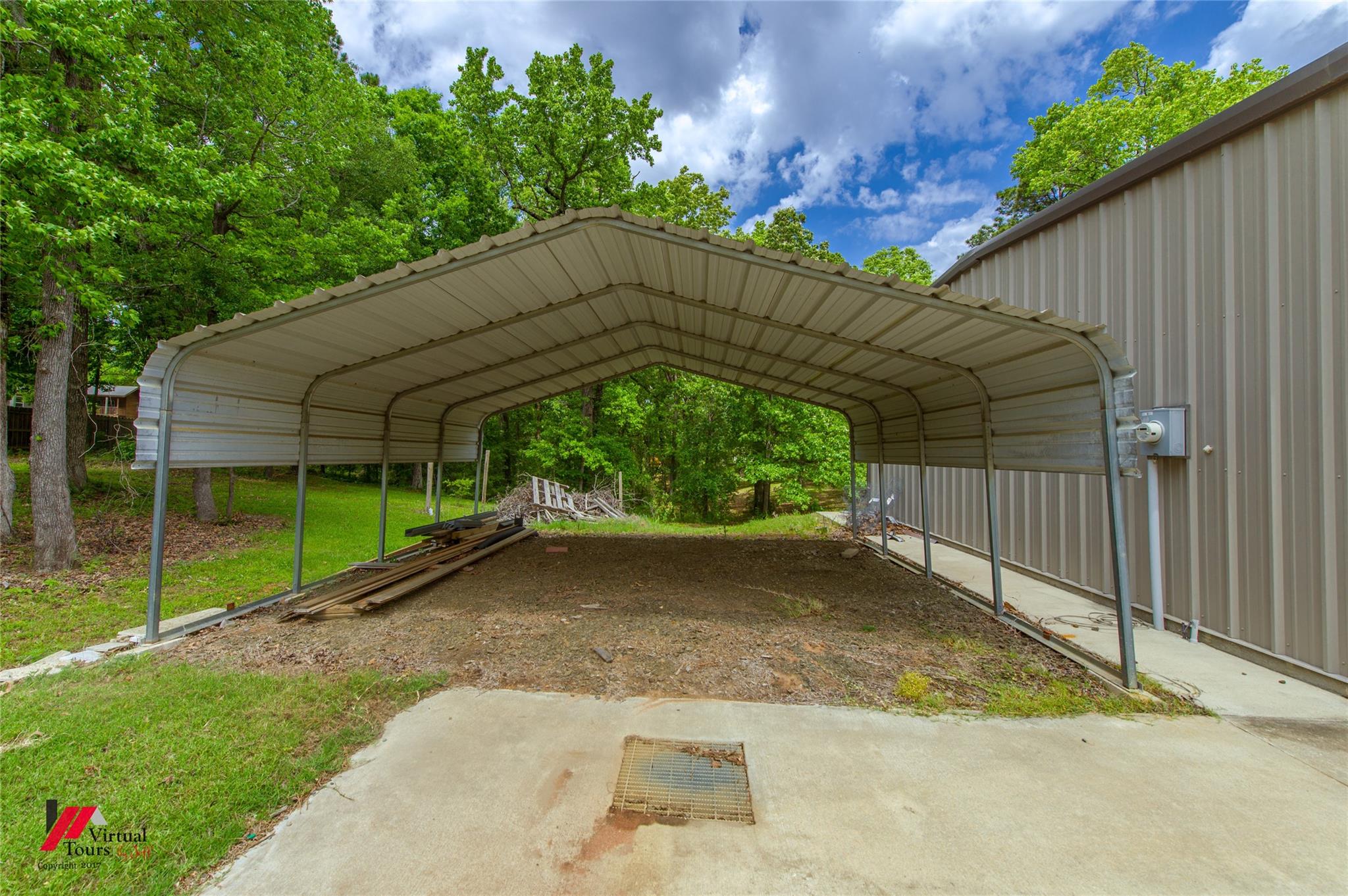 main property photo 8