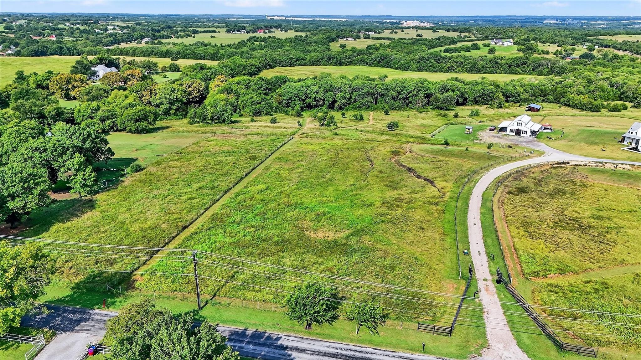 main property photo 7