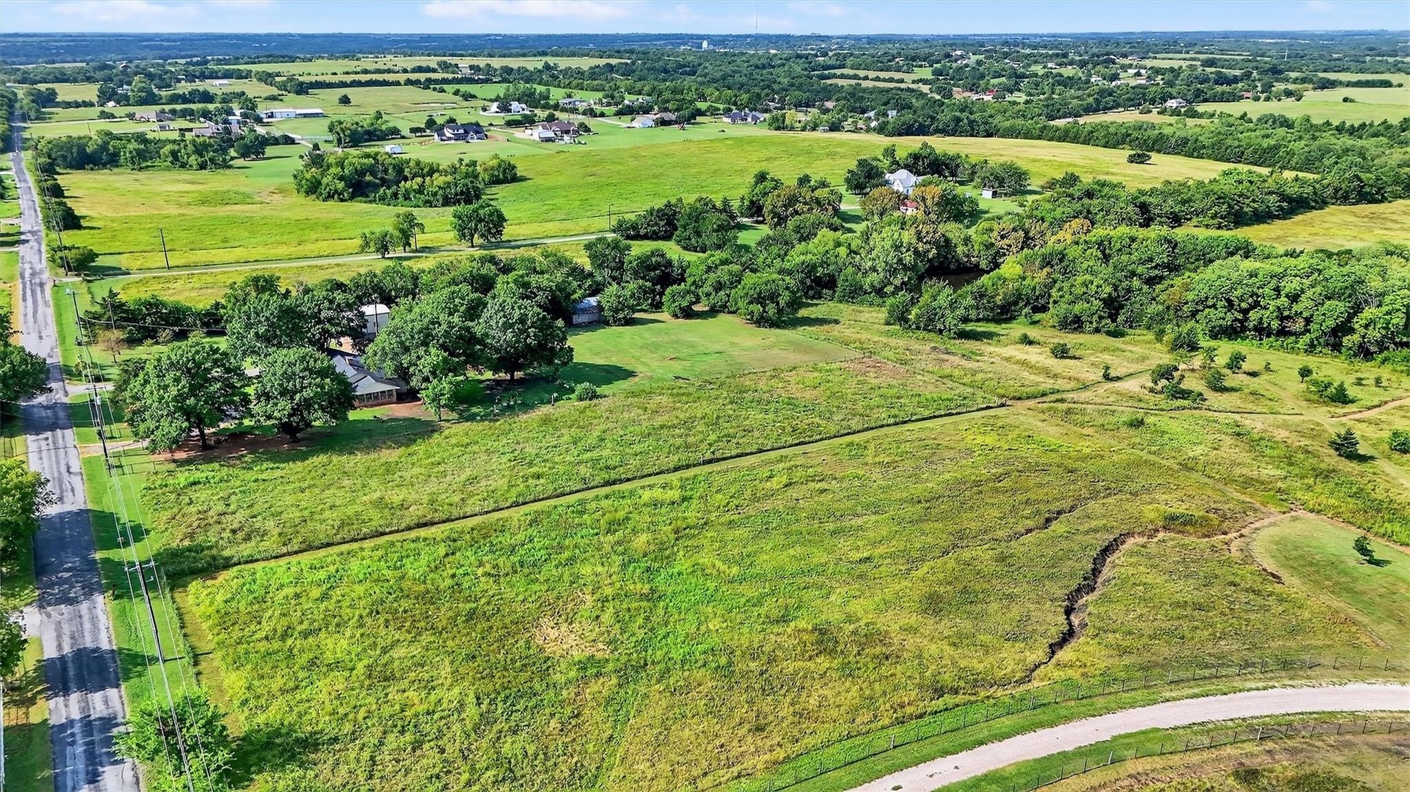 main property photo 8