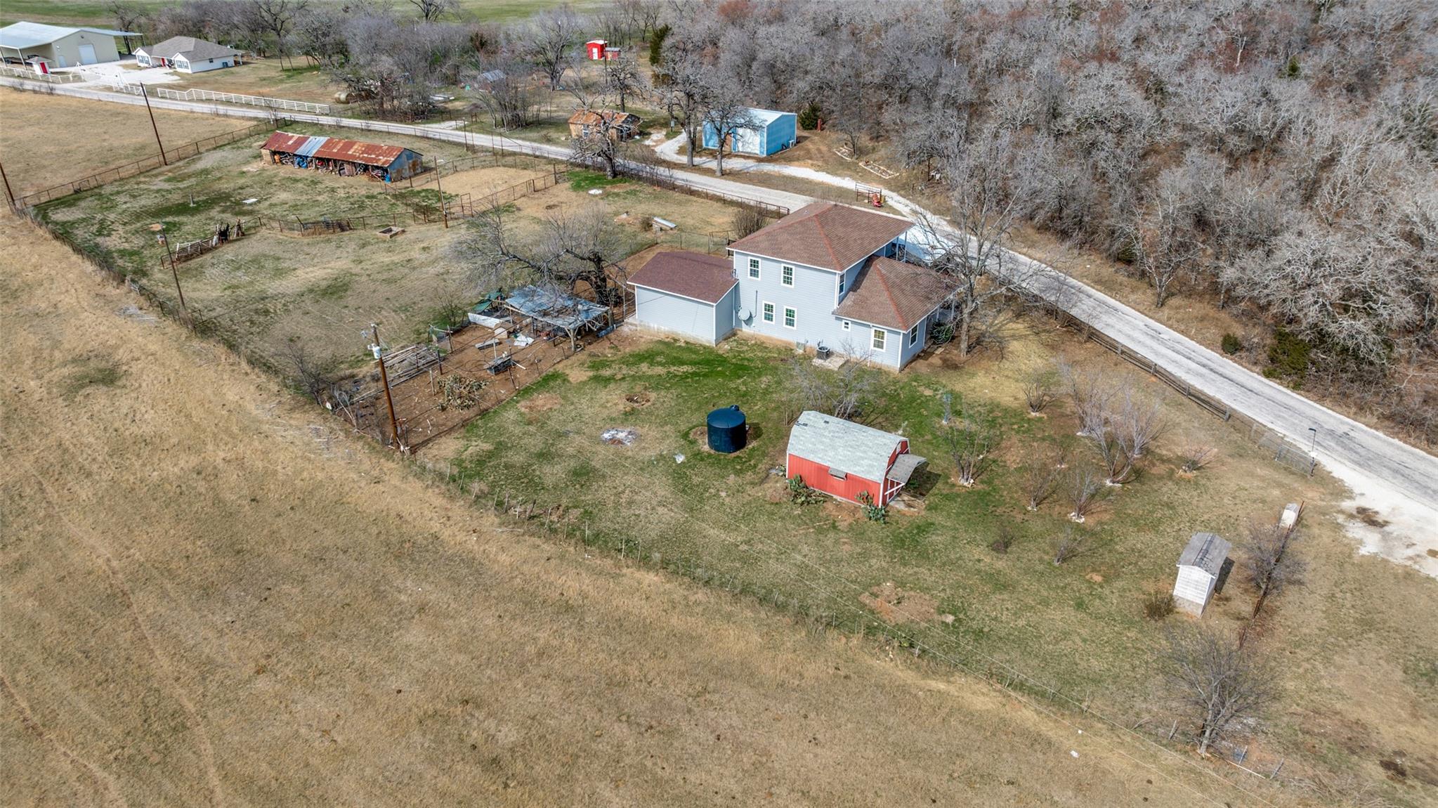 main property photo 14