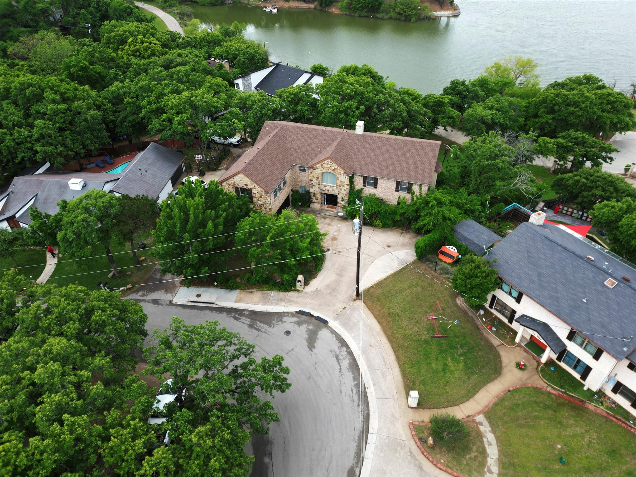 main property photo 37