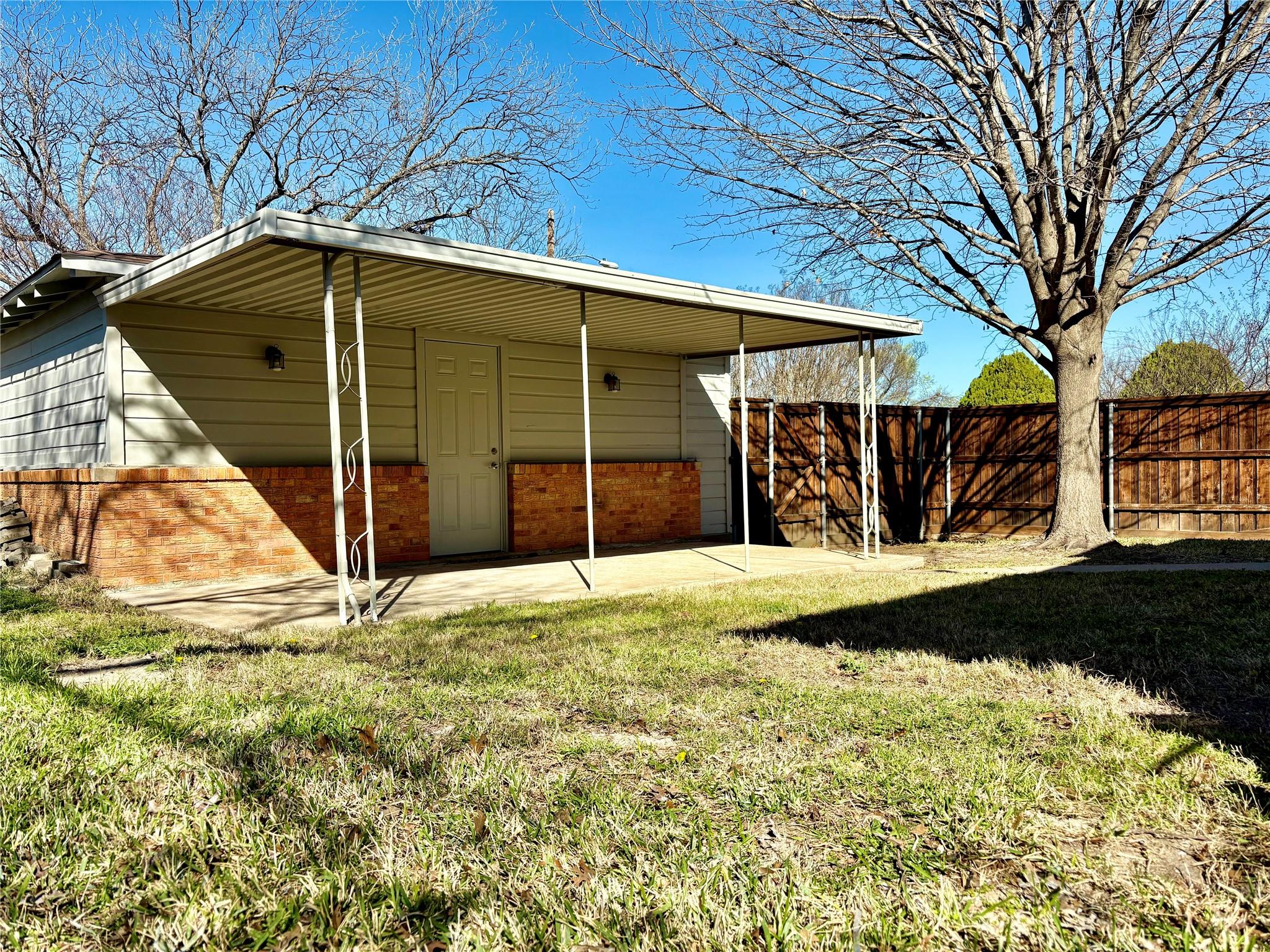 main property photo 9