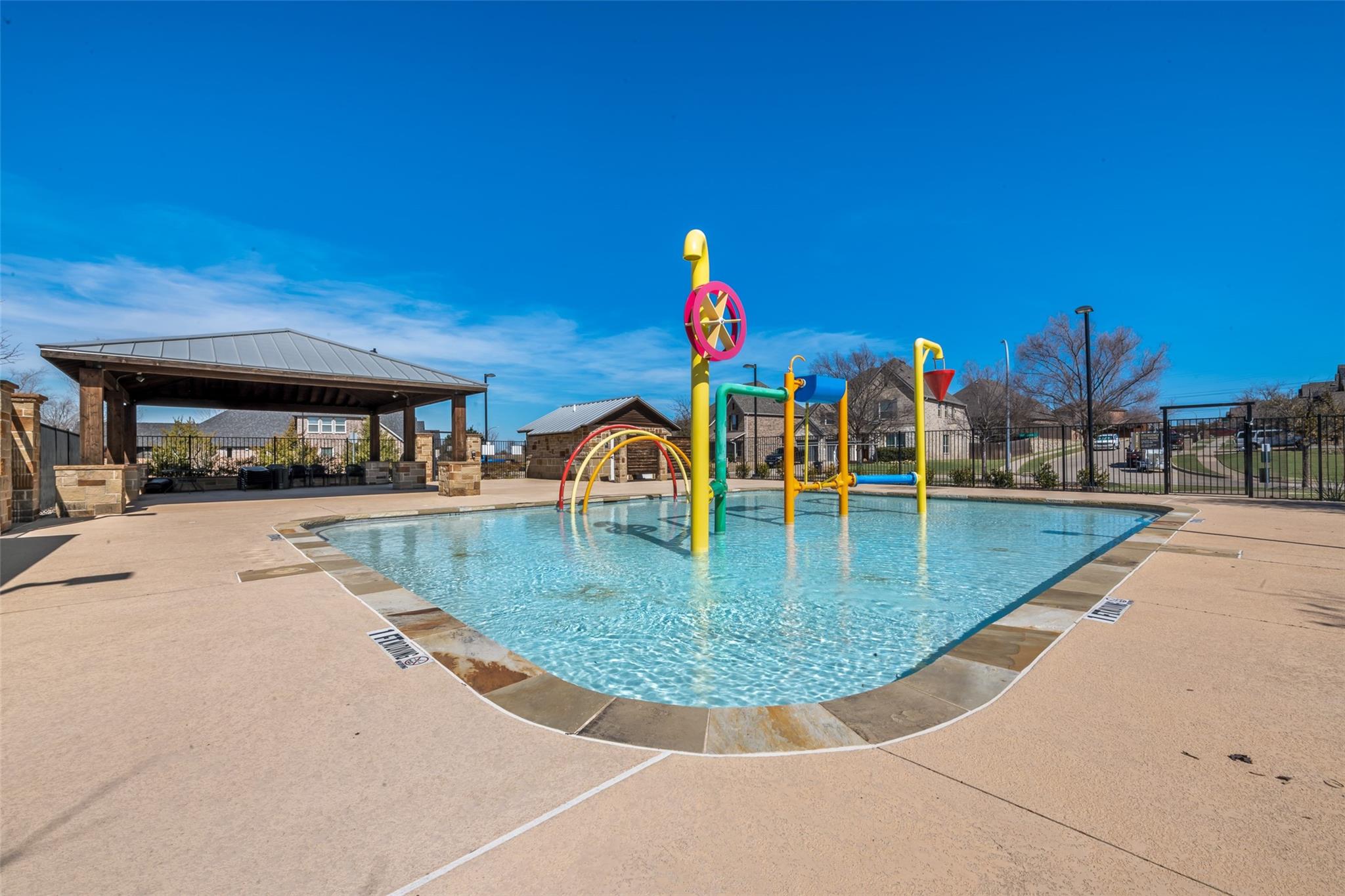 main property photo 26