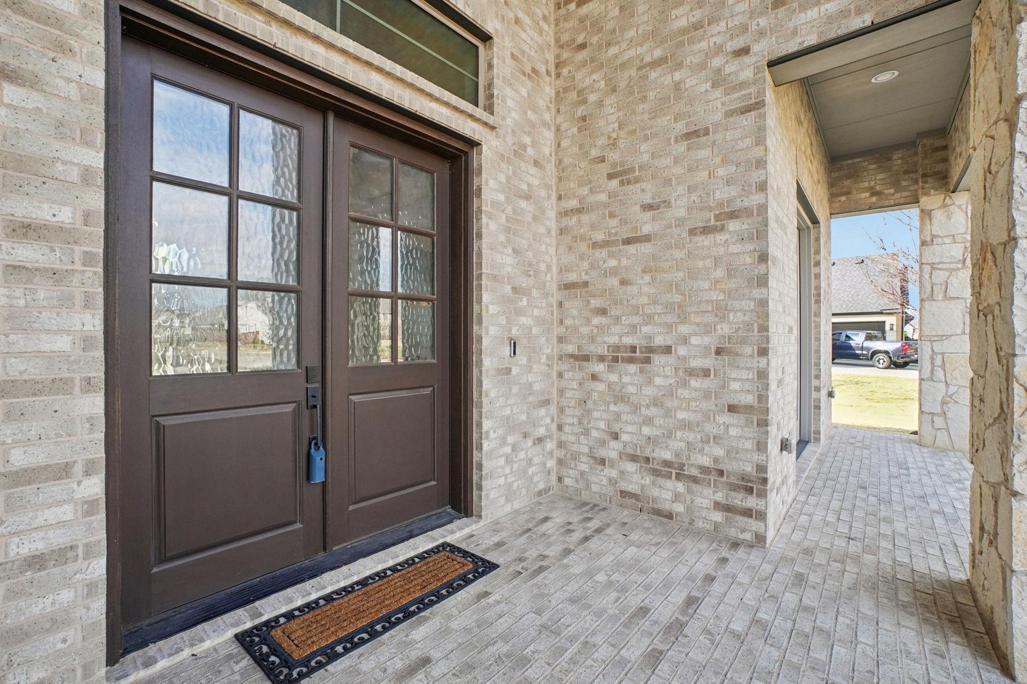 main property photo 8