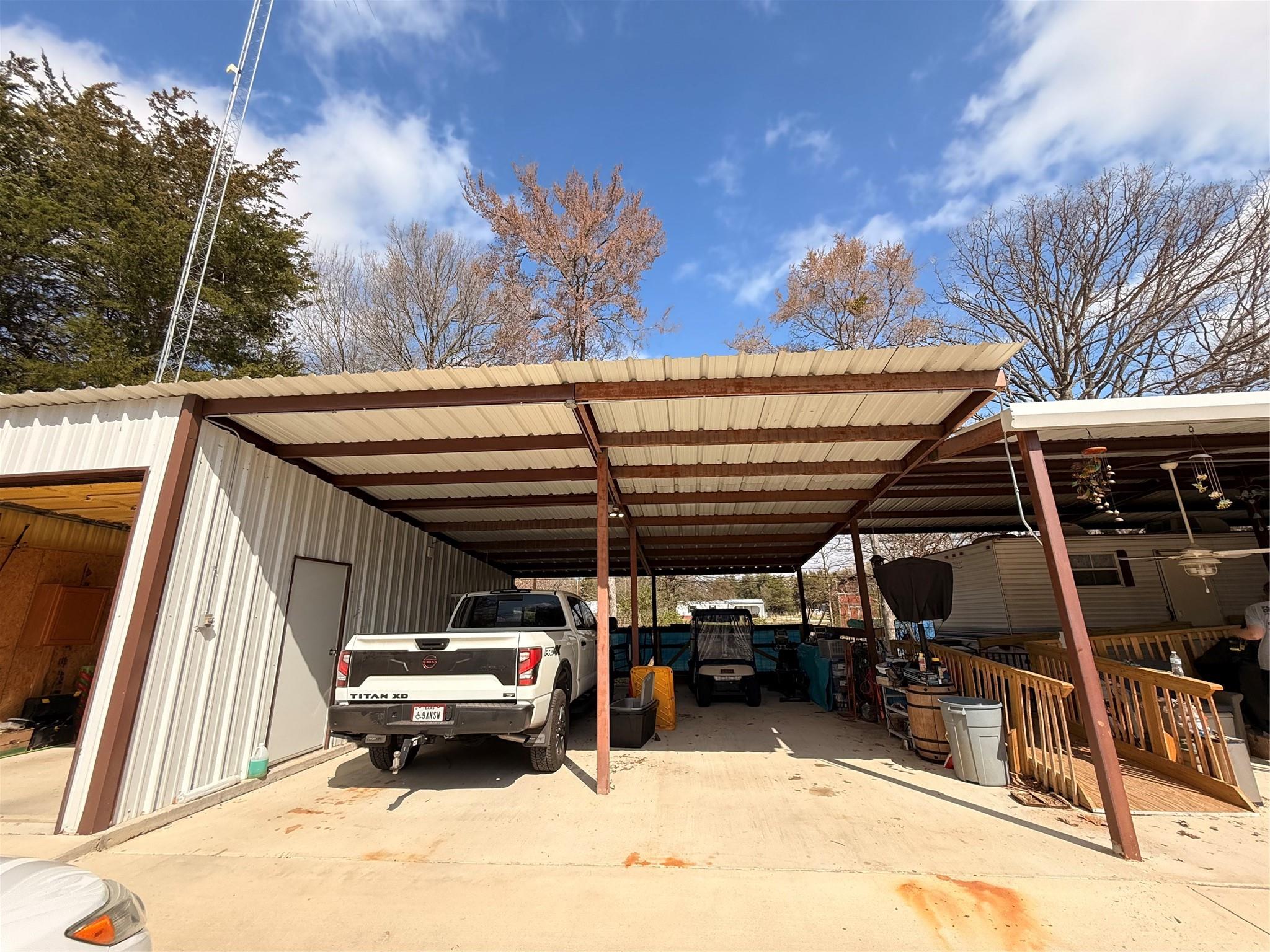 main property photo 30