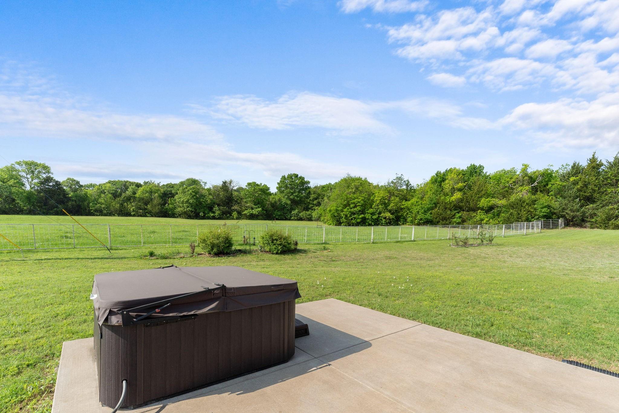 main property photo 16