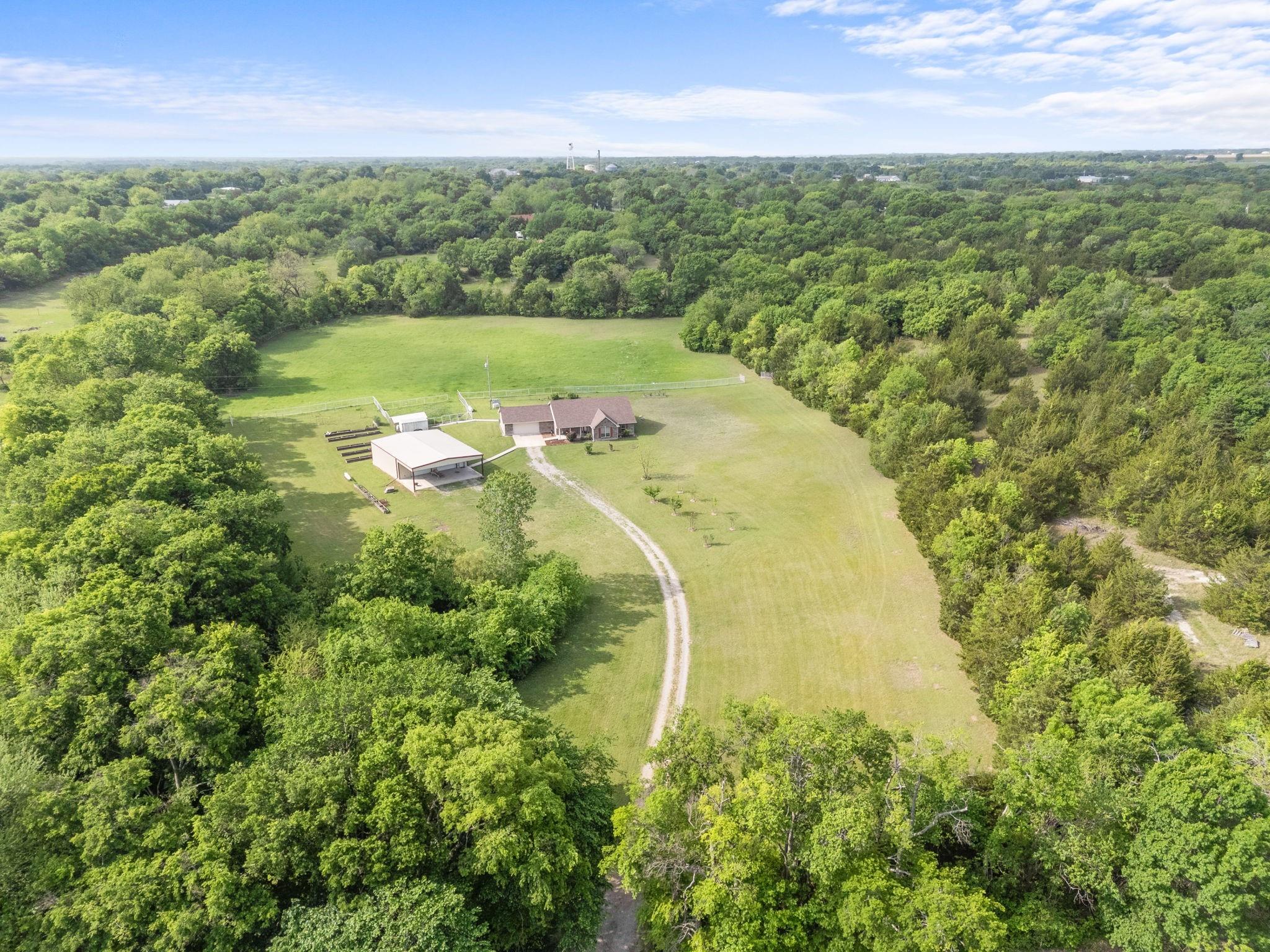 main property photo 4