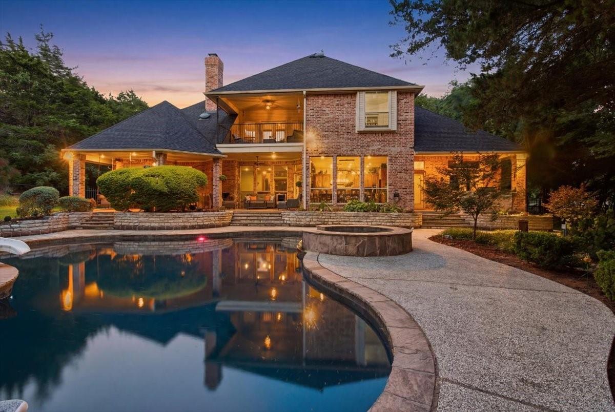 main property photo 20