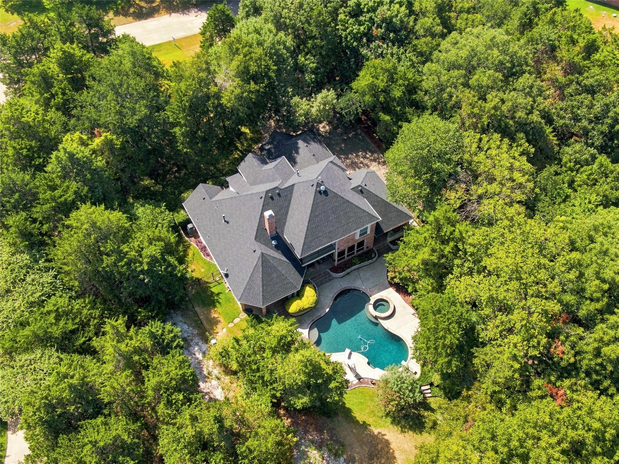 main property photo 24