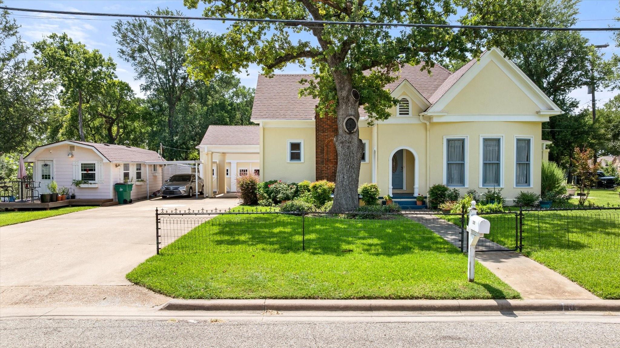 main property photo 21