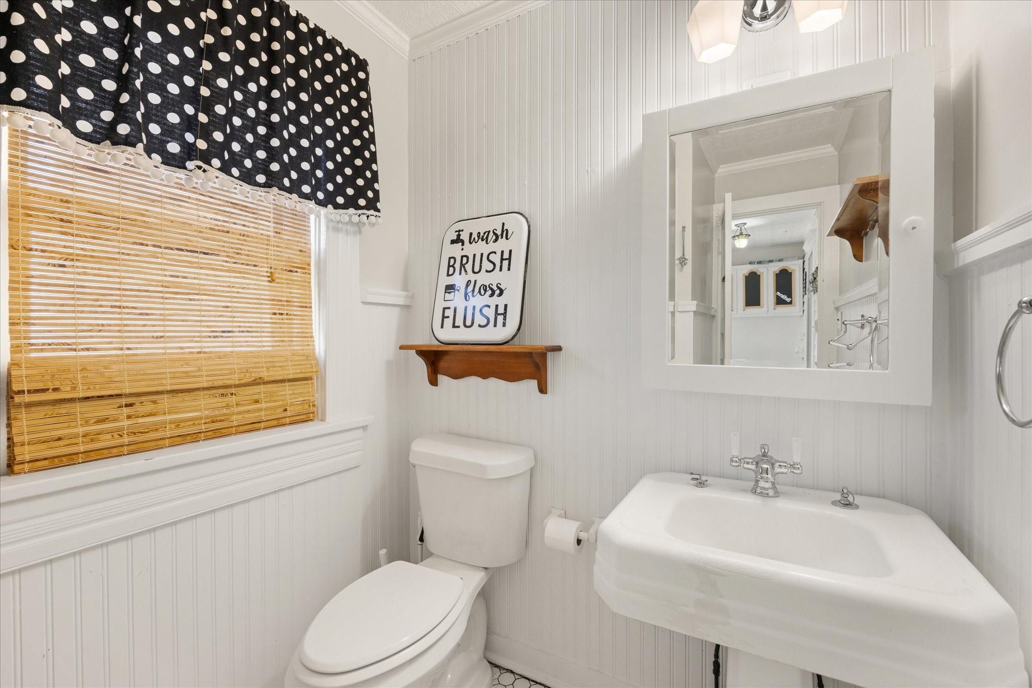 main property photo 9