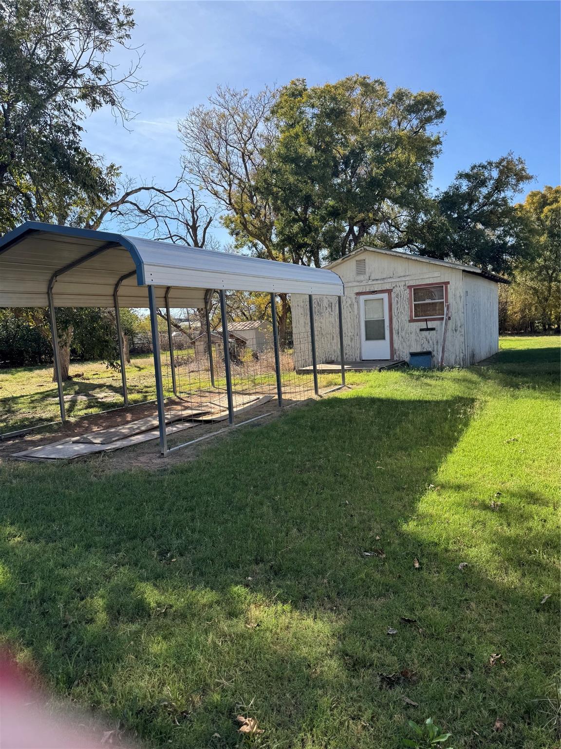 main property photo 16