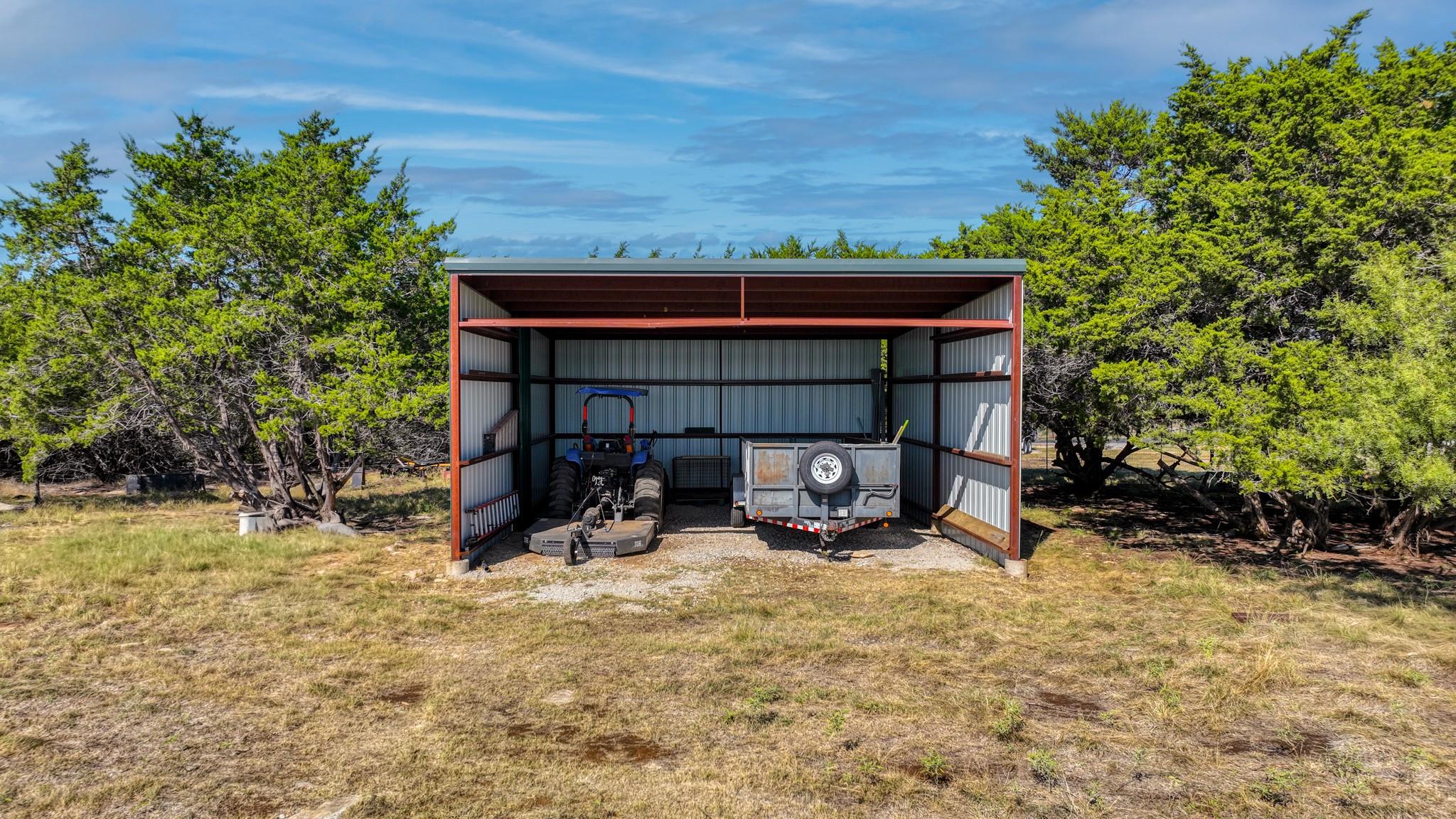main property photo 35