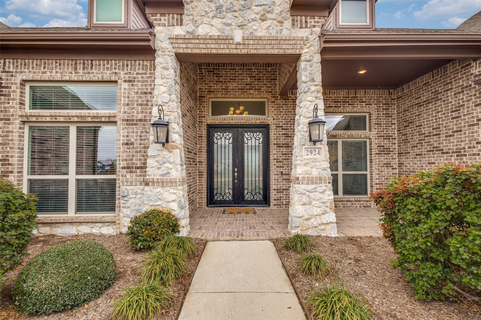 main property photo 3