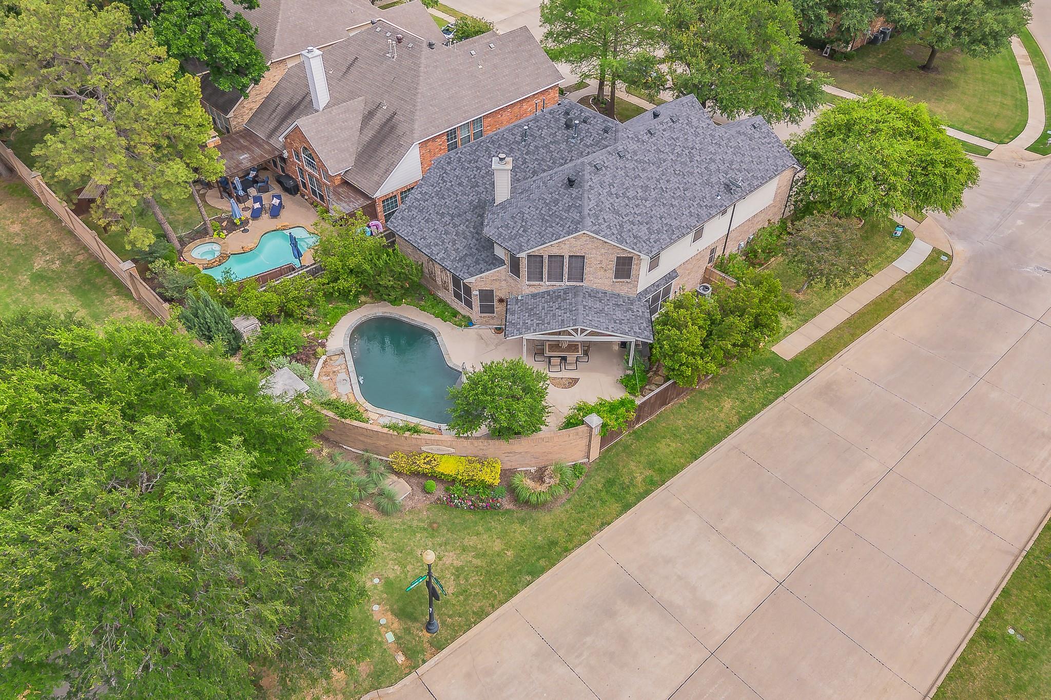 main property photo 34
