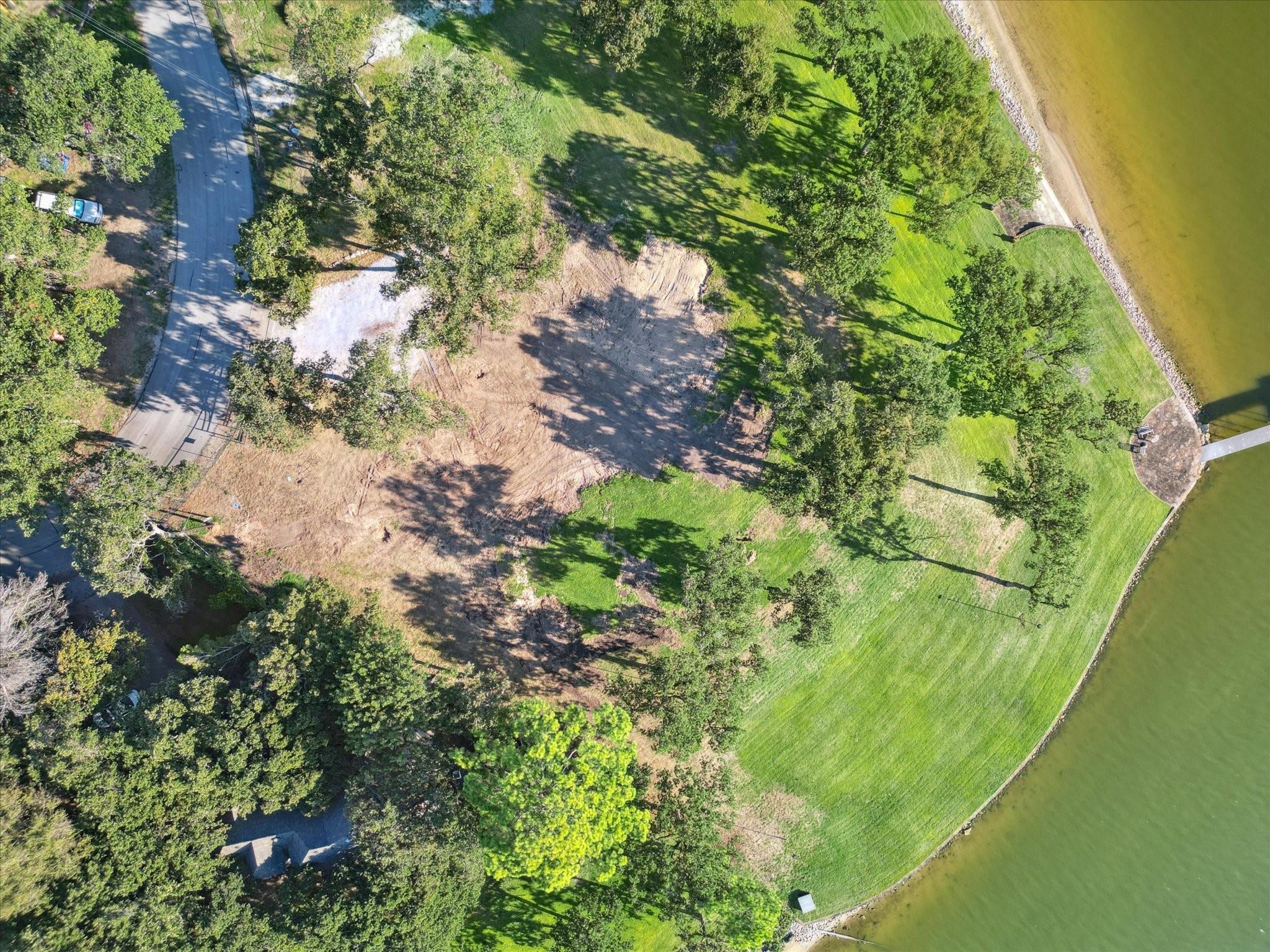 main property photo 14