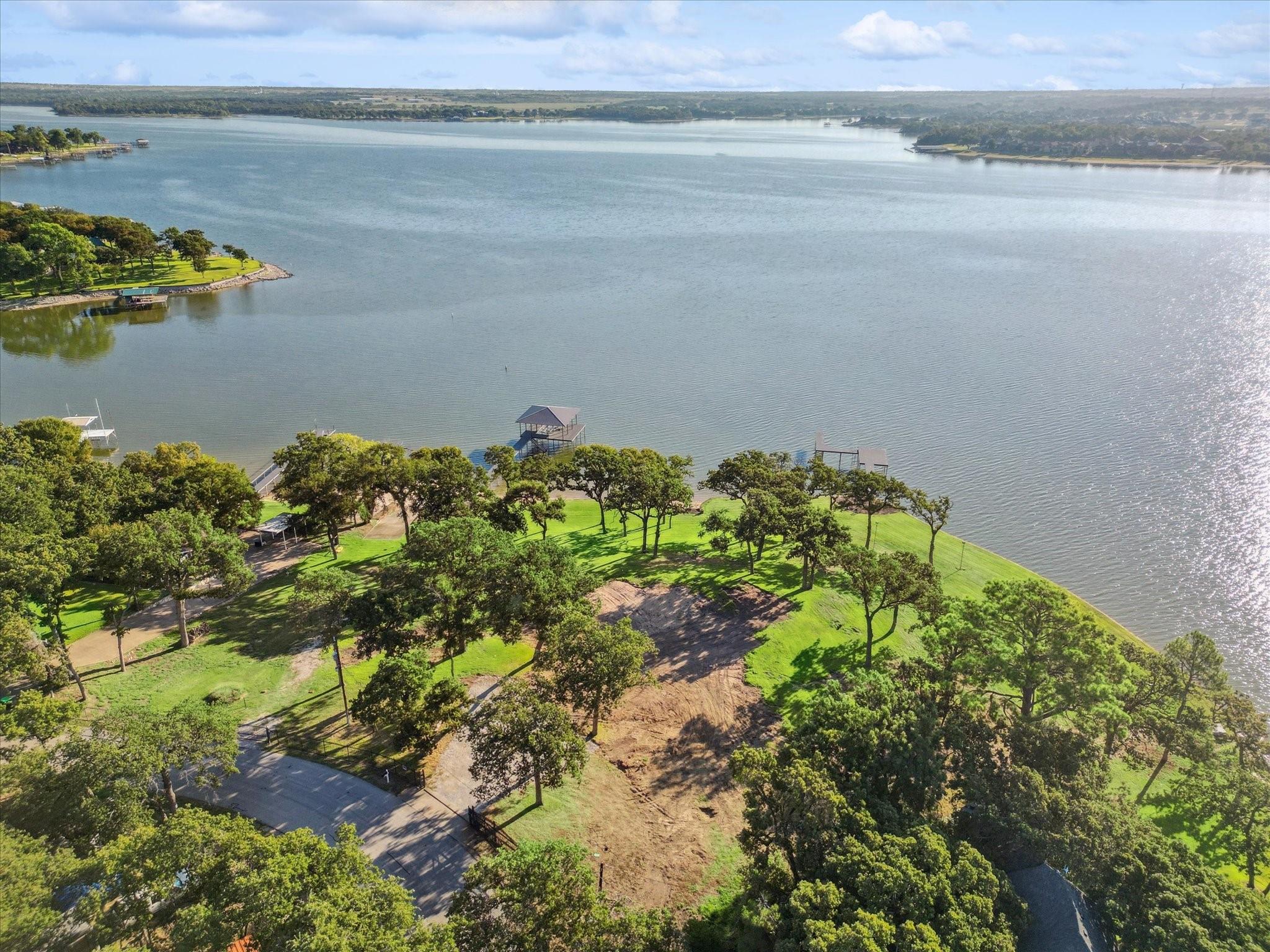 main property photo 17