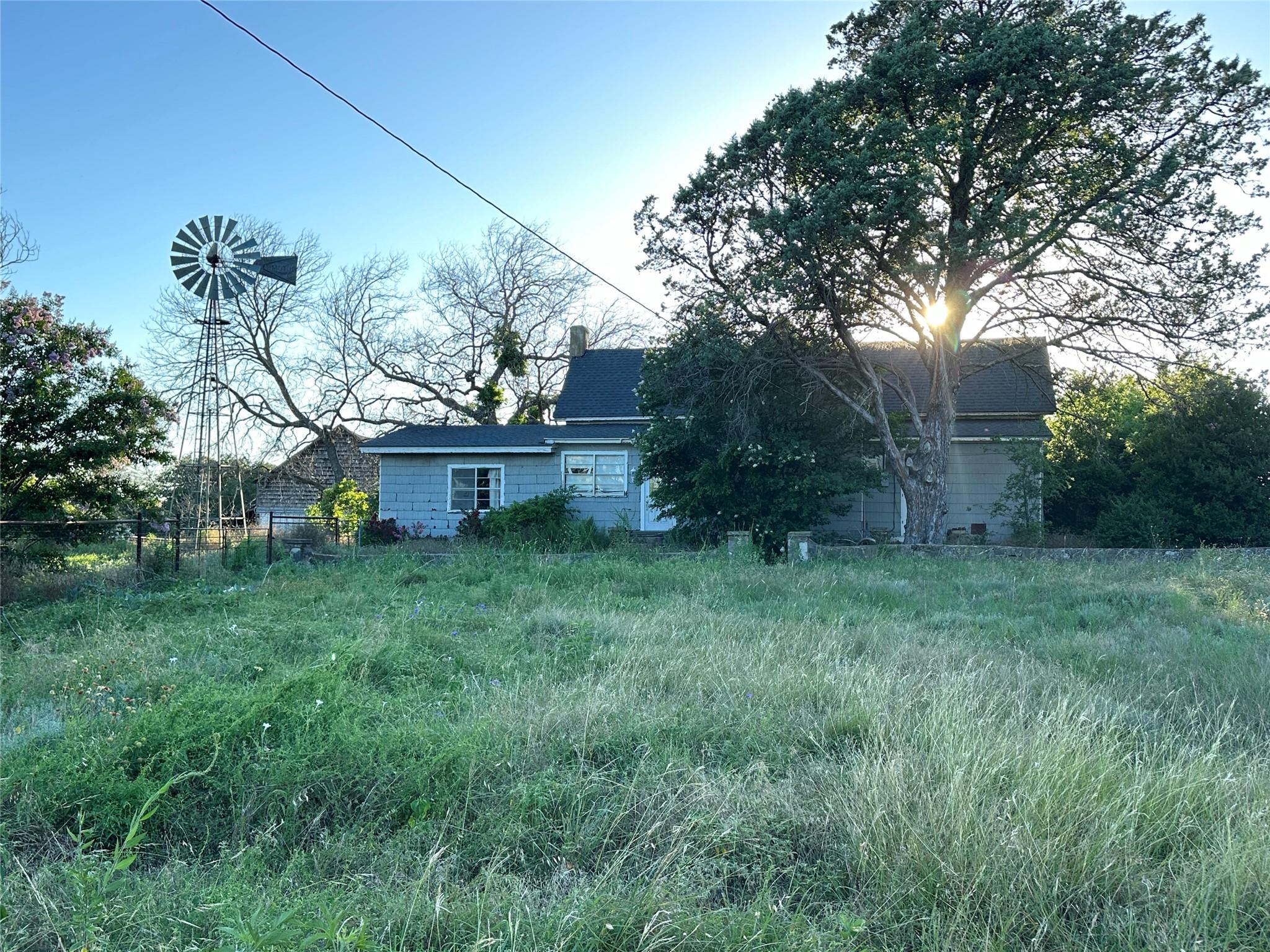 main property photo 10