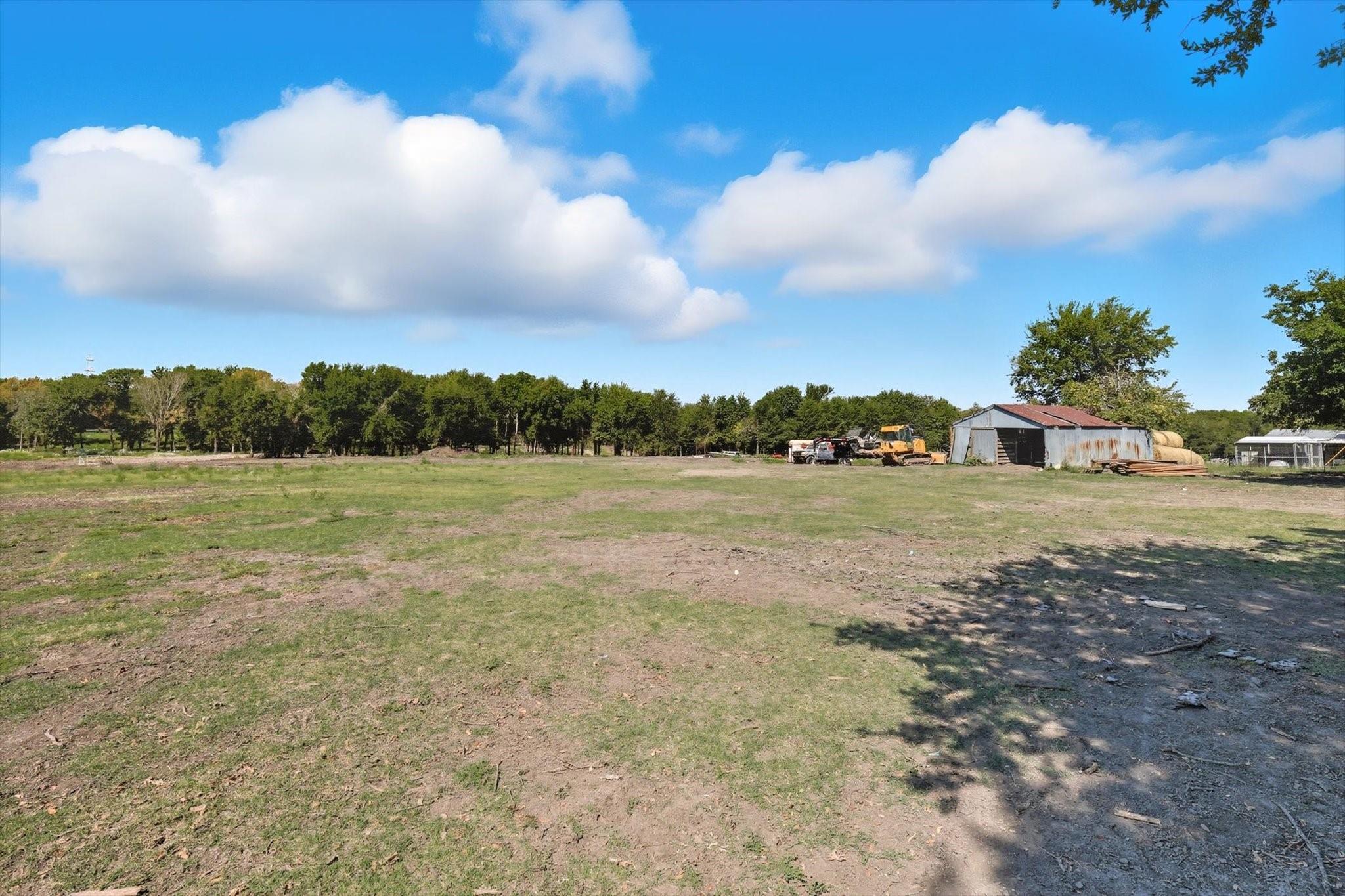 main property photo 29