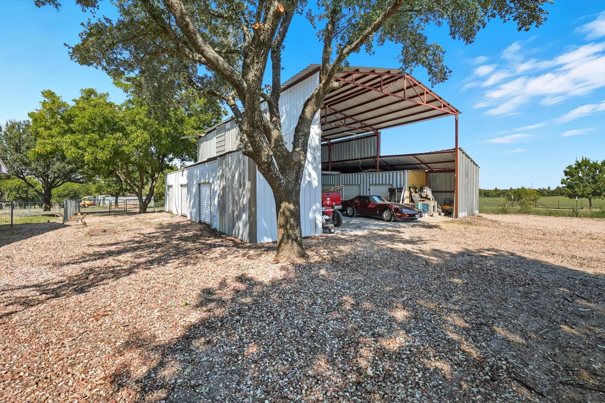 main property photo 32