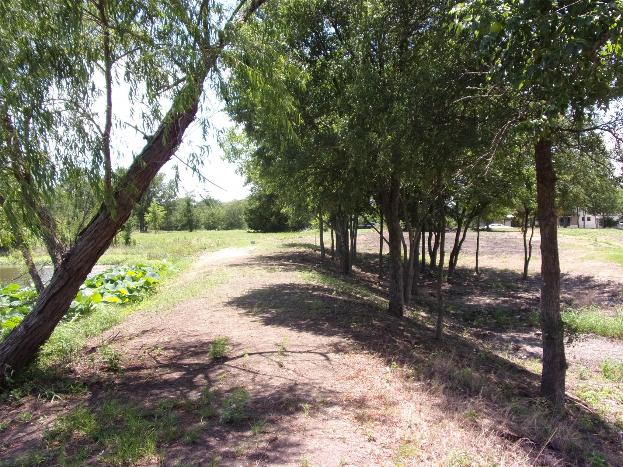 main property photo 17