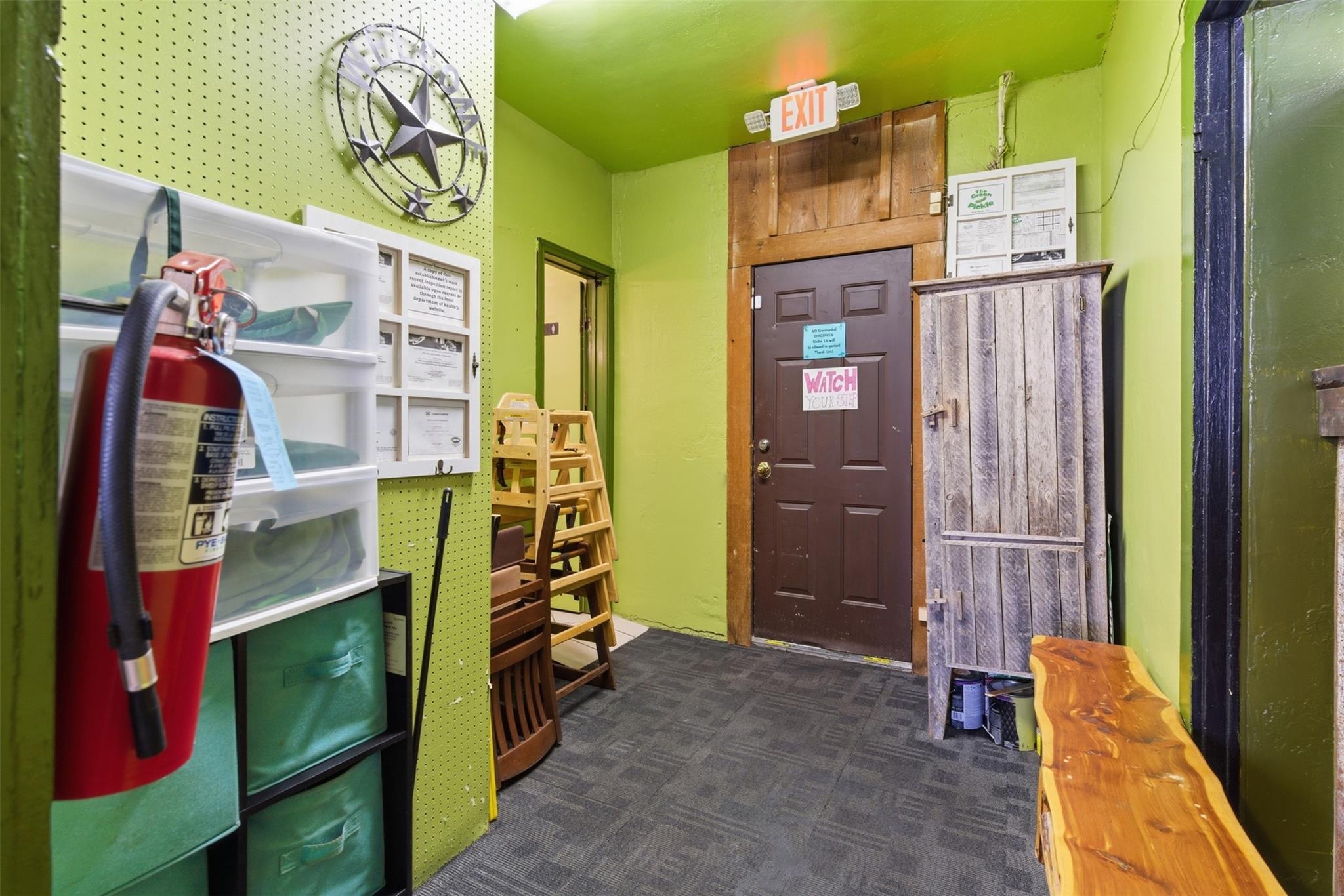 main property photo 8