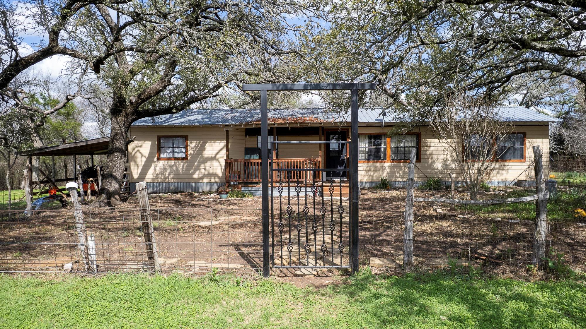 main property photo 13