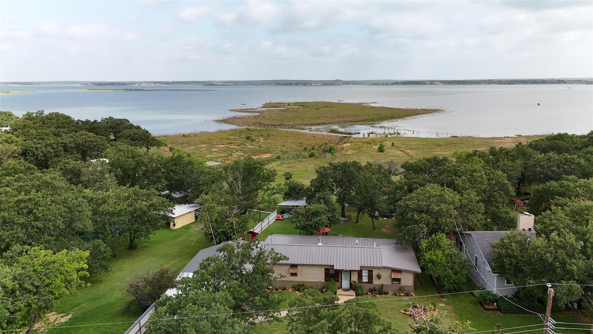main property photo 35