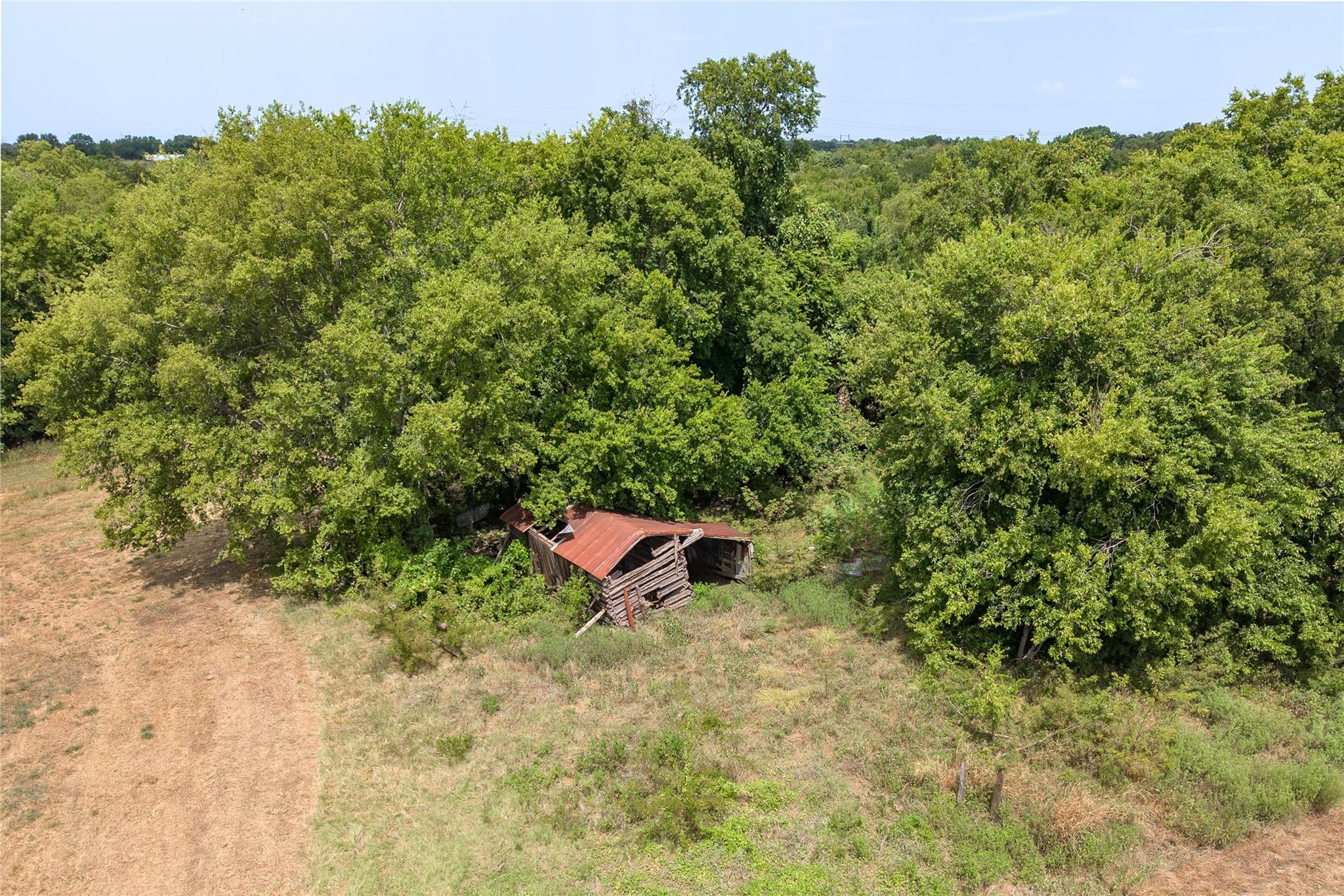 main property photo 29