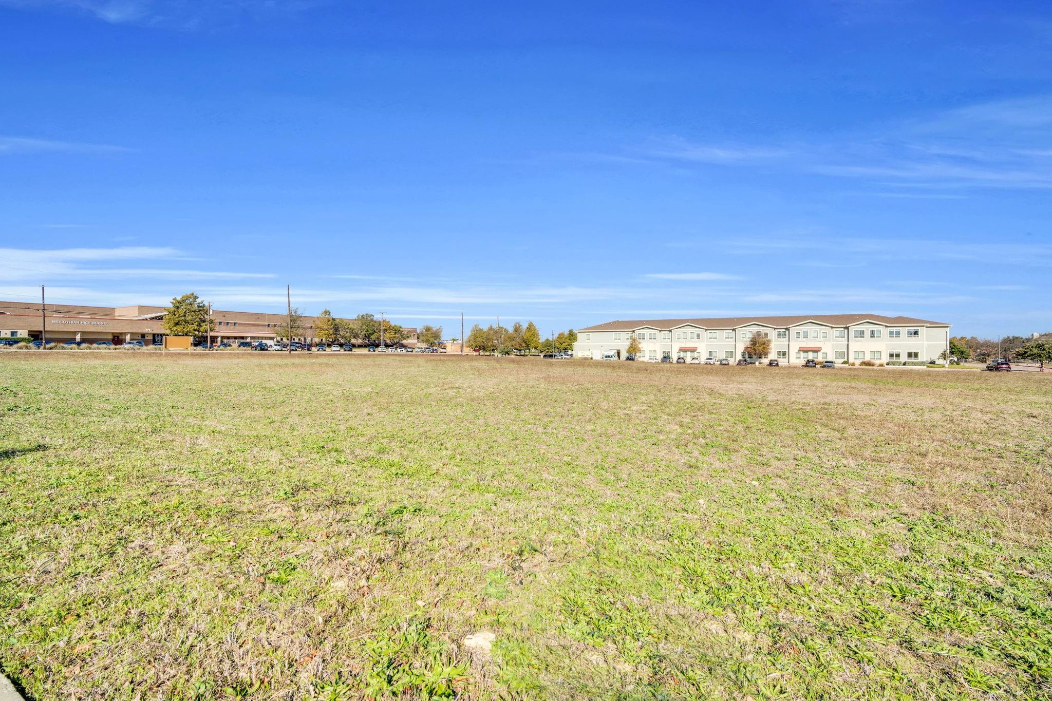 main property photo 14