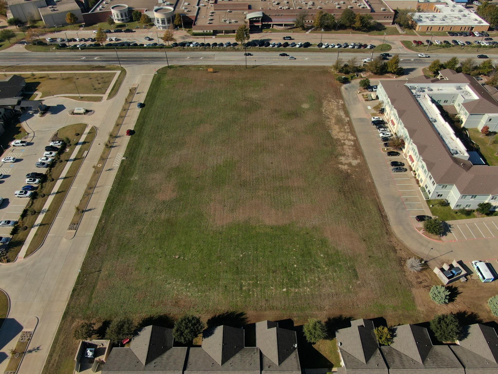 main property photo 4