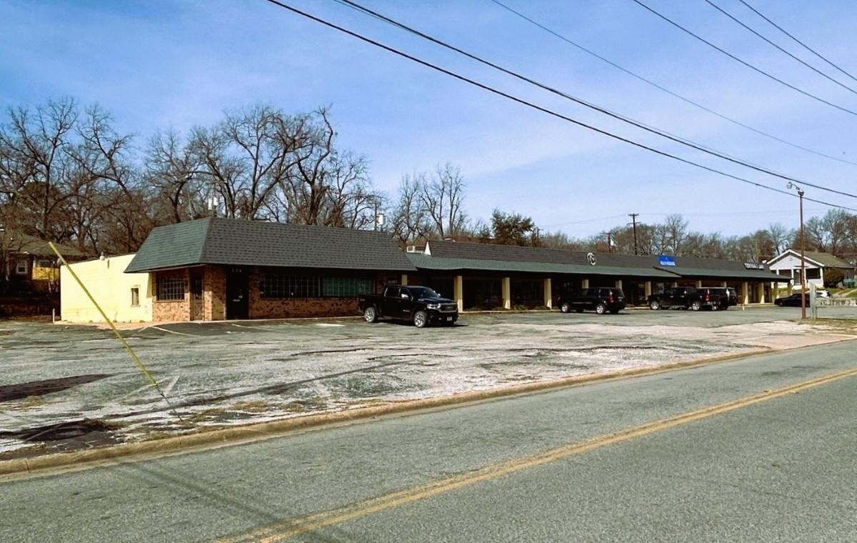 main property photo 3