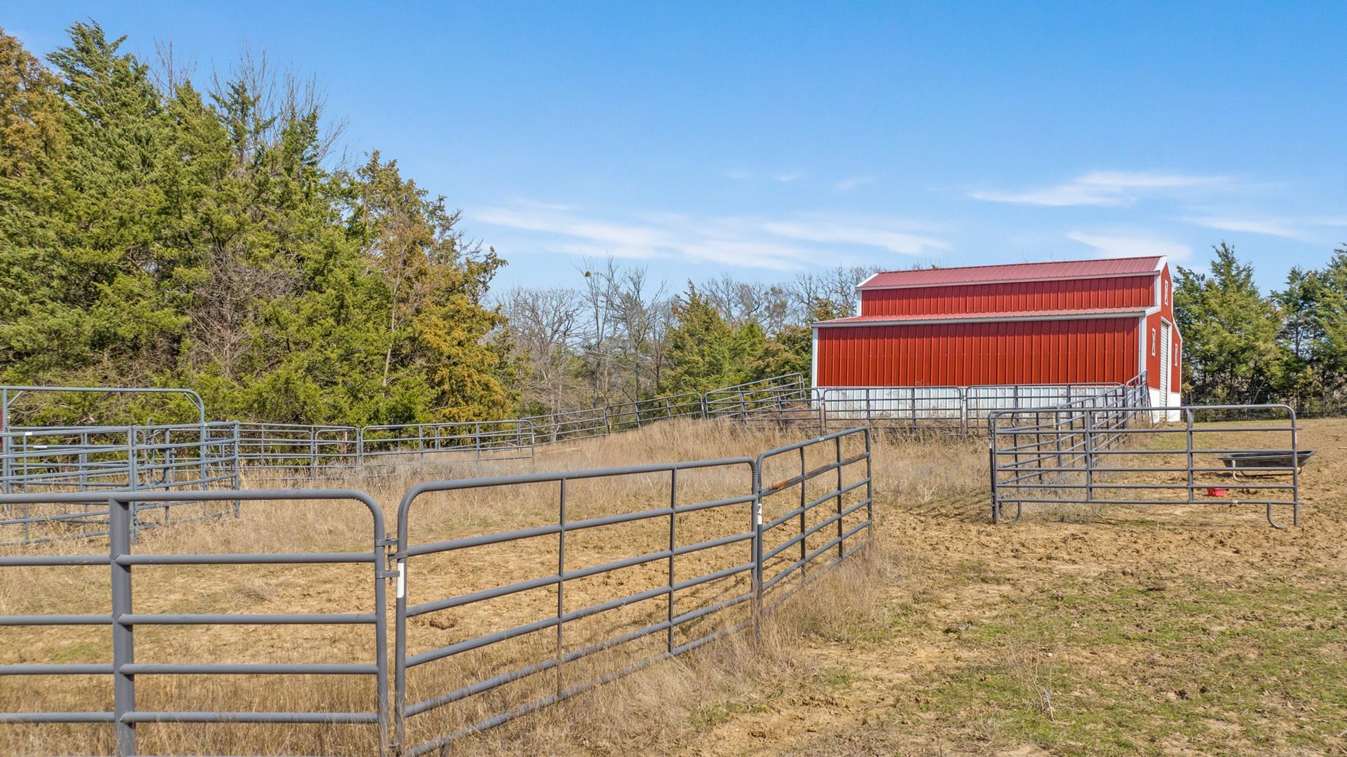 main property photo 25