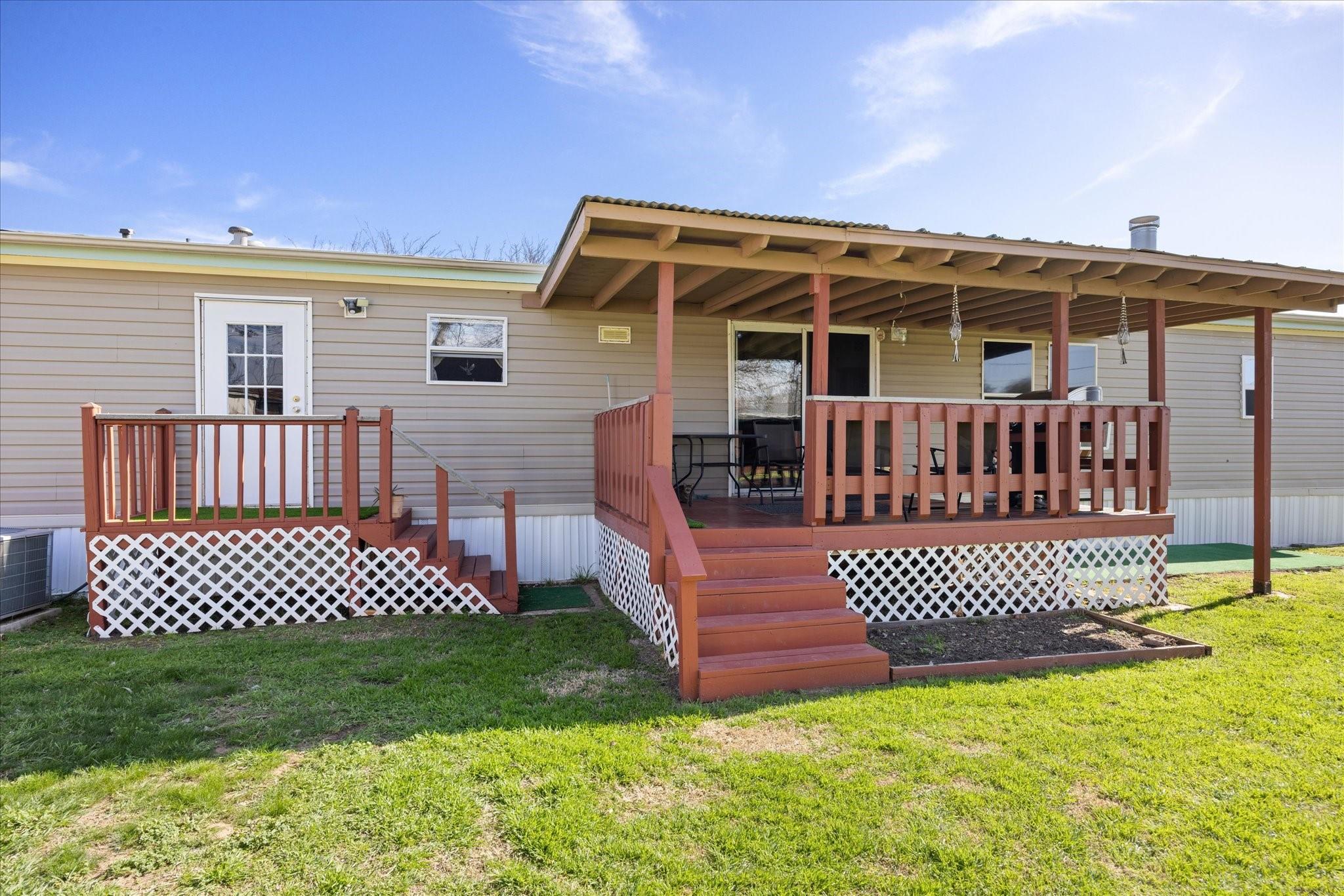 main property photo 30