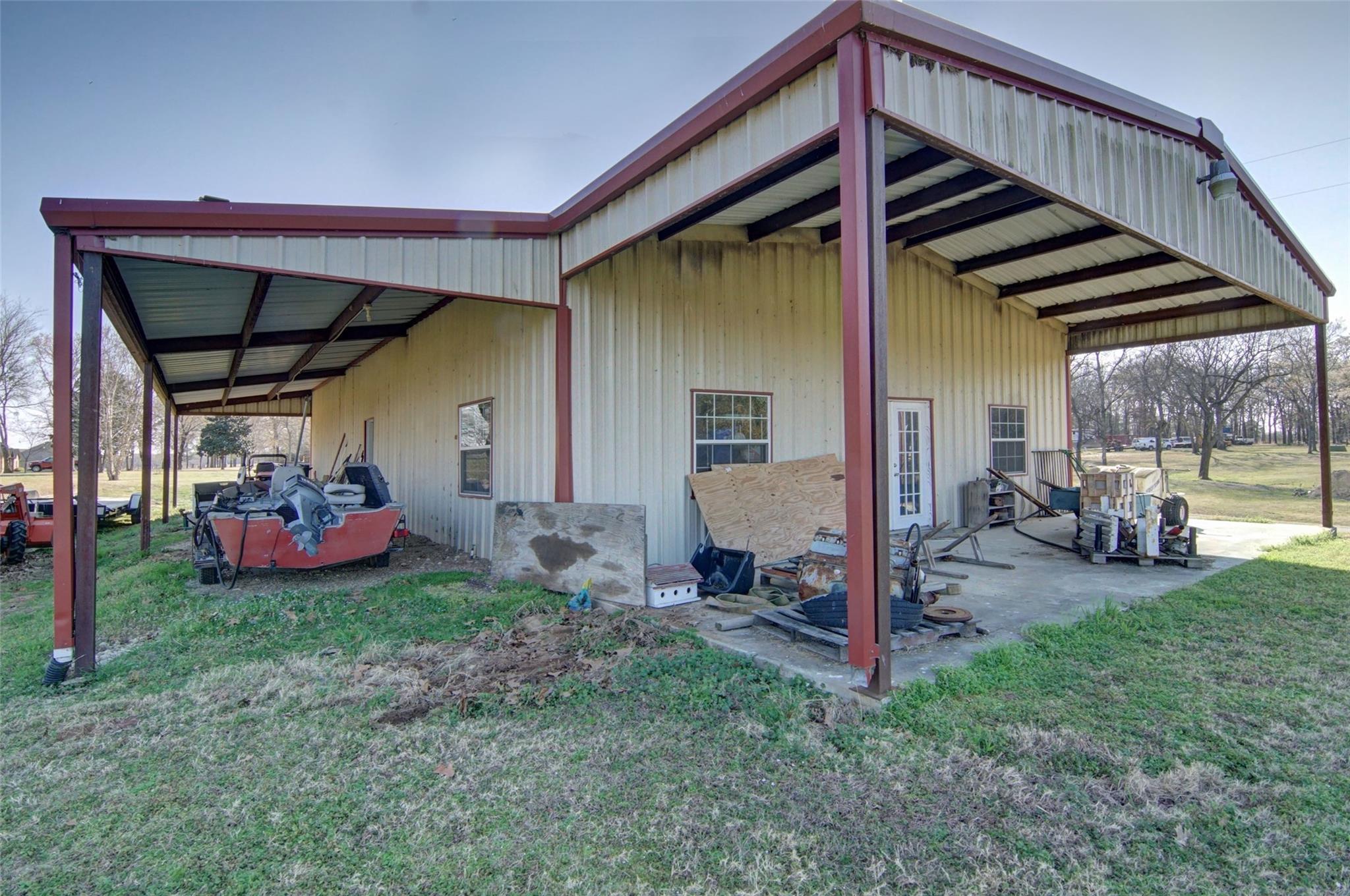 main property photo 37