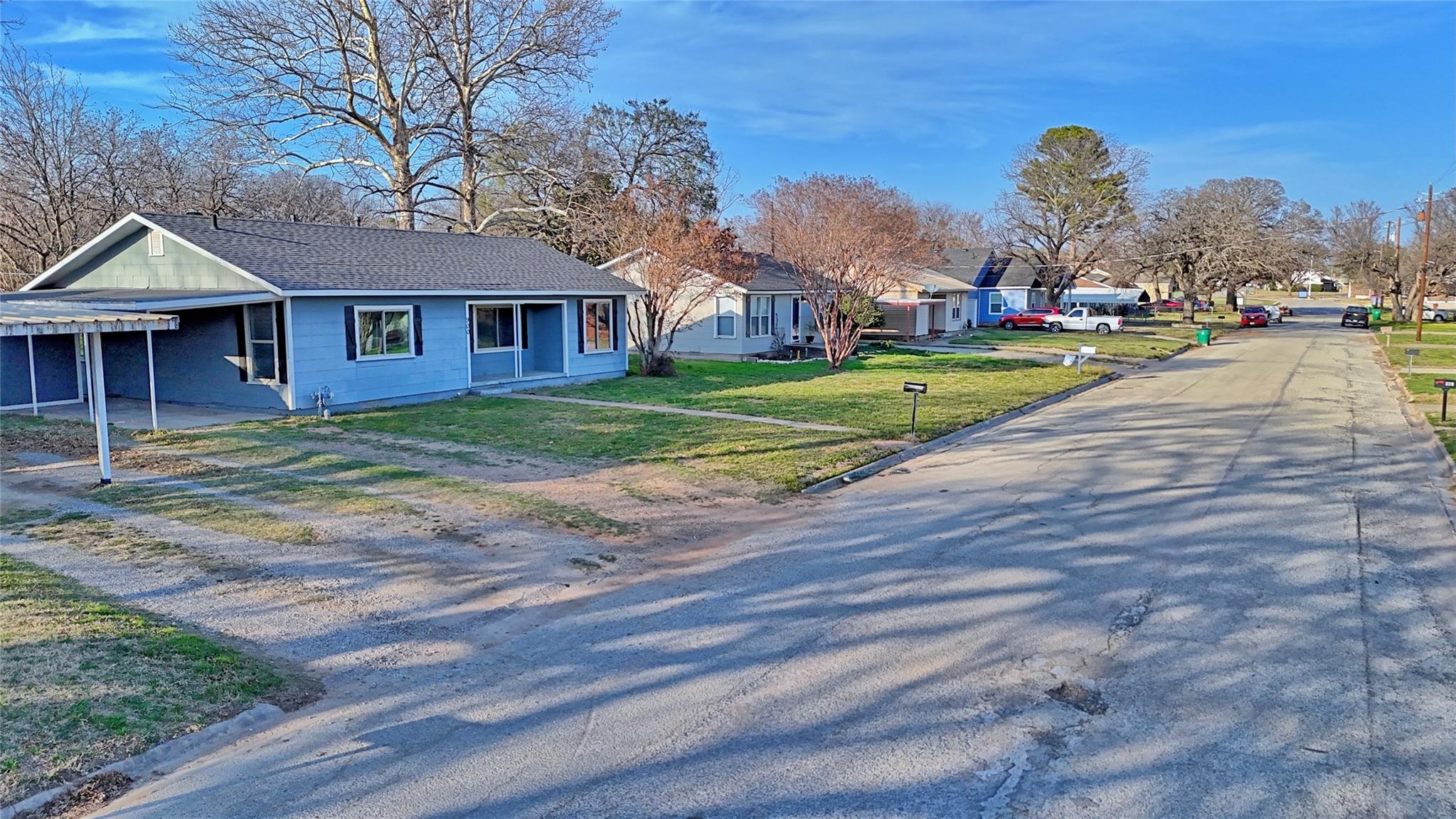 main property photo 30