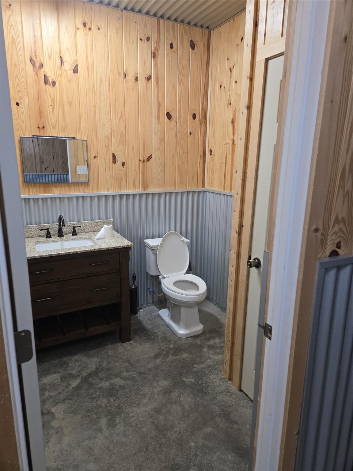 main property photo 4