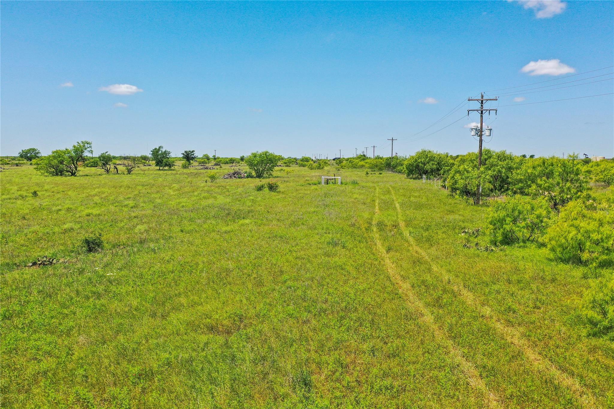 main property photo 10