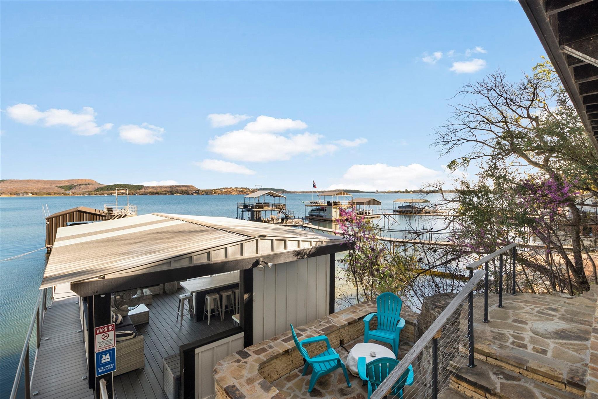 main property photo 27