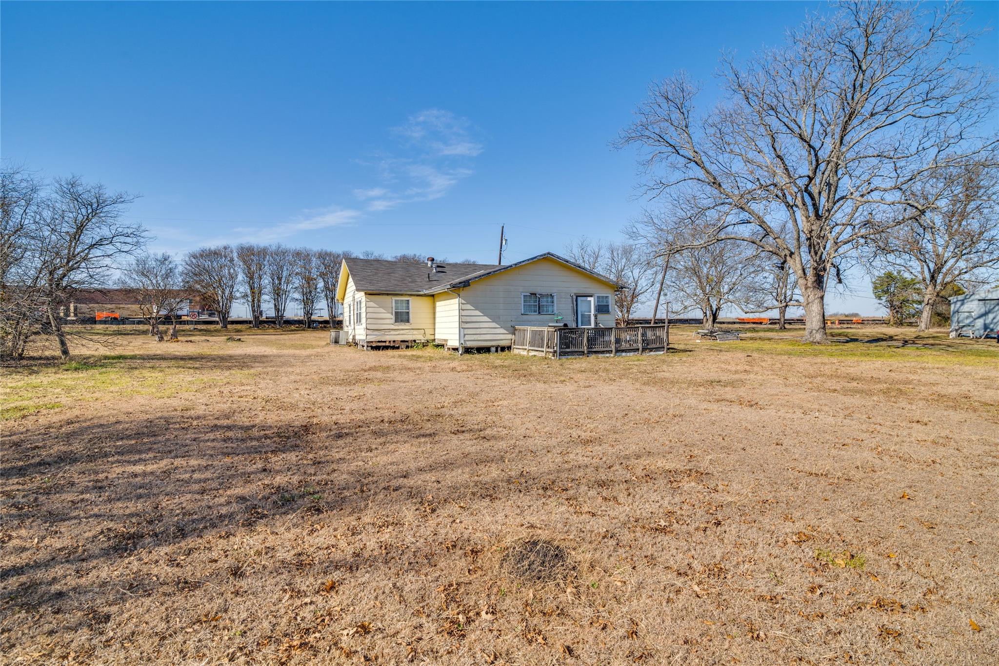 main property photo 13